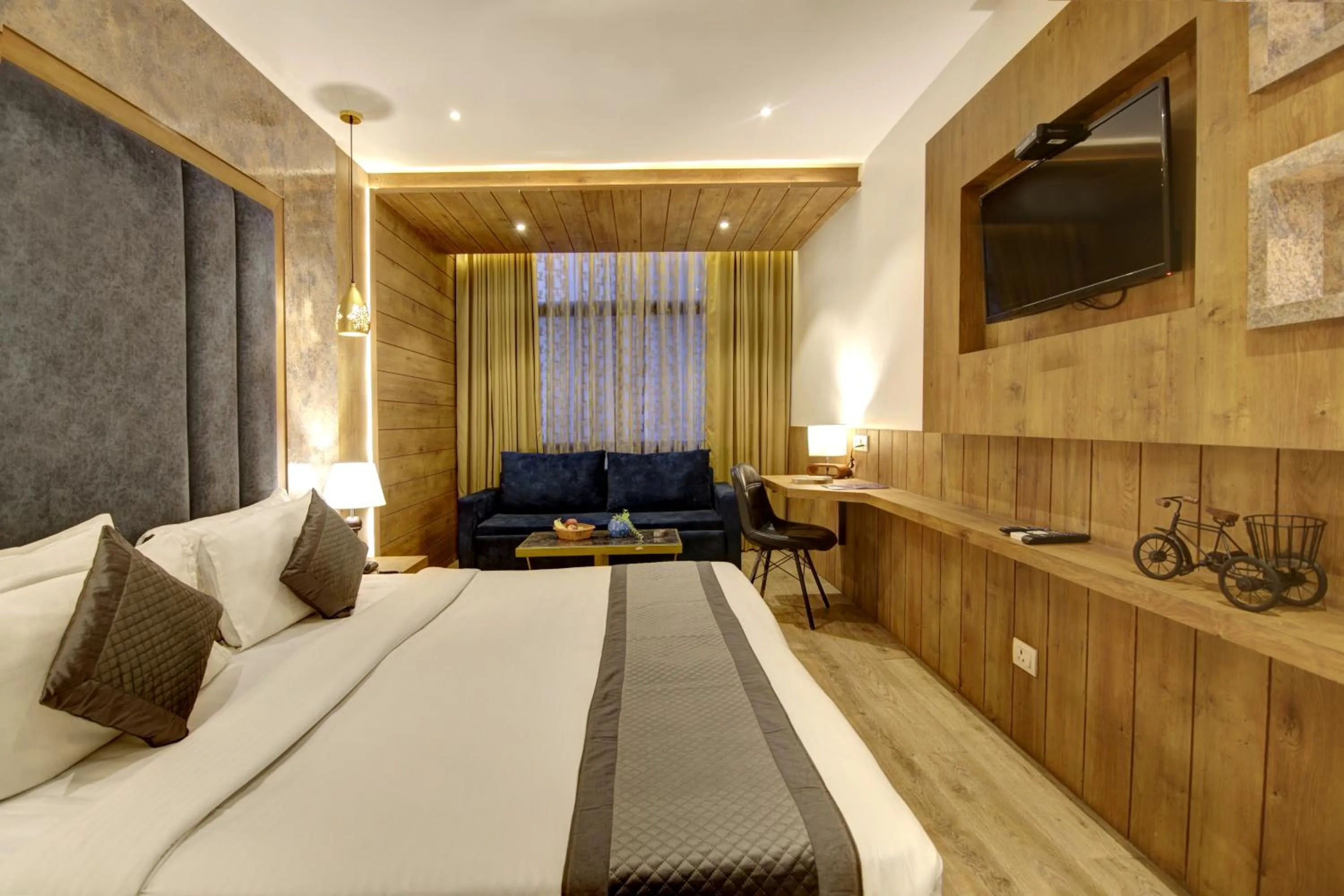 Presidential Suite in Town Pallace Inn - Hotel in New Delhi