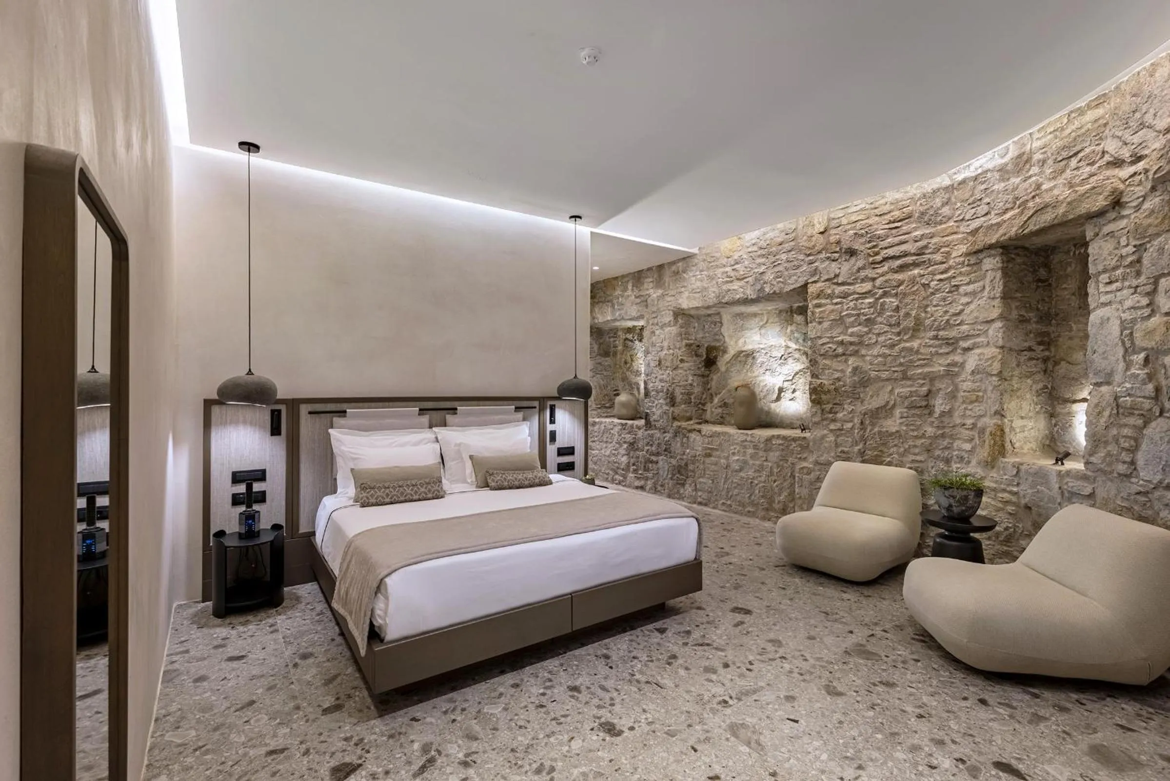 STONE Suite with Private Pool and Garden View in Aeonic Suites and Spa
