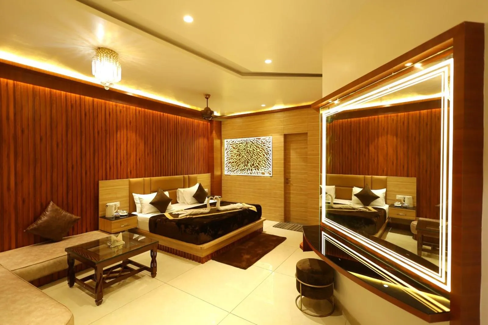 Superior Suite - single occupancy in Hotel Darbar-E-Khas