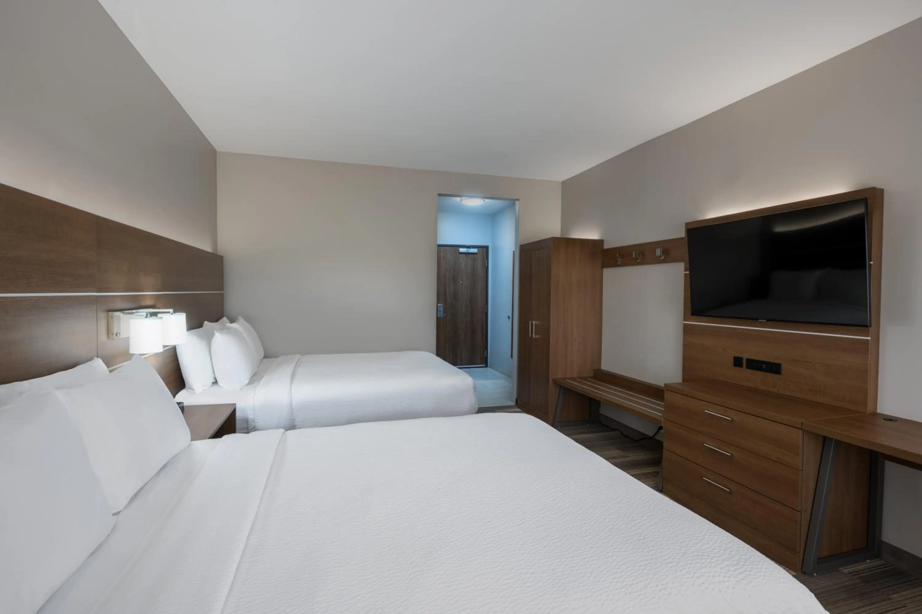 Standard Queen Room with Two Queen Beds in Holiday Inn Express & Suites - Gilbert - Mesa Gateway Airport