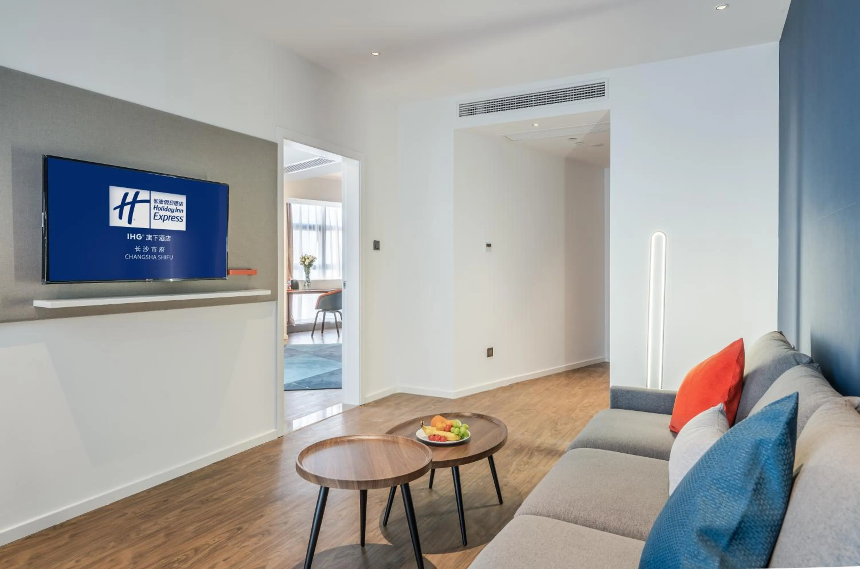 One-Bedroom Suite in Holiday Inn Express Changsha Shifu by IHG