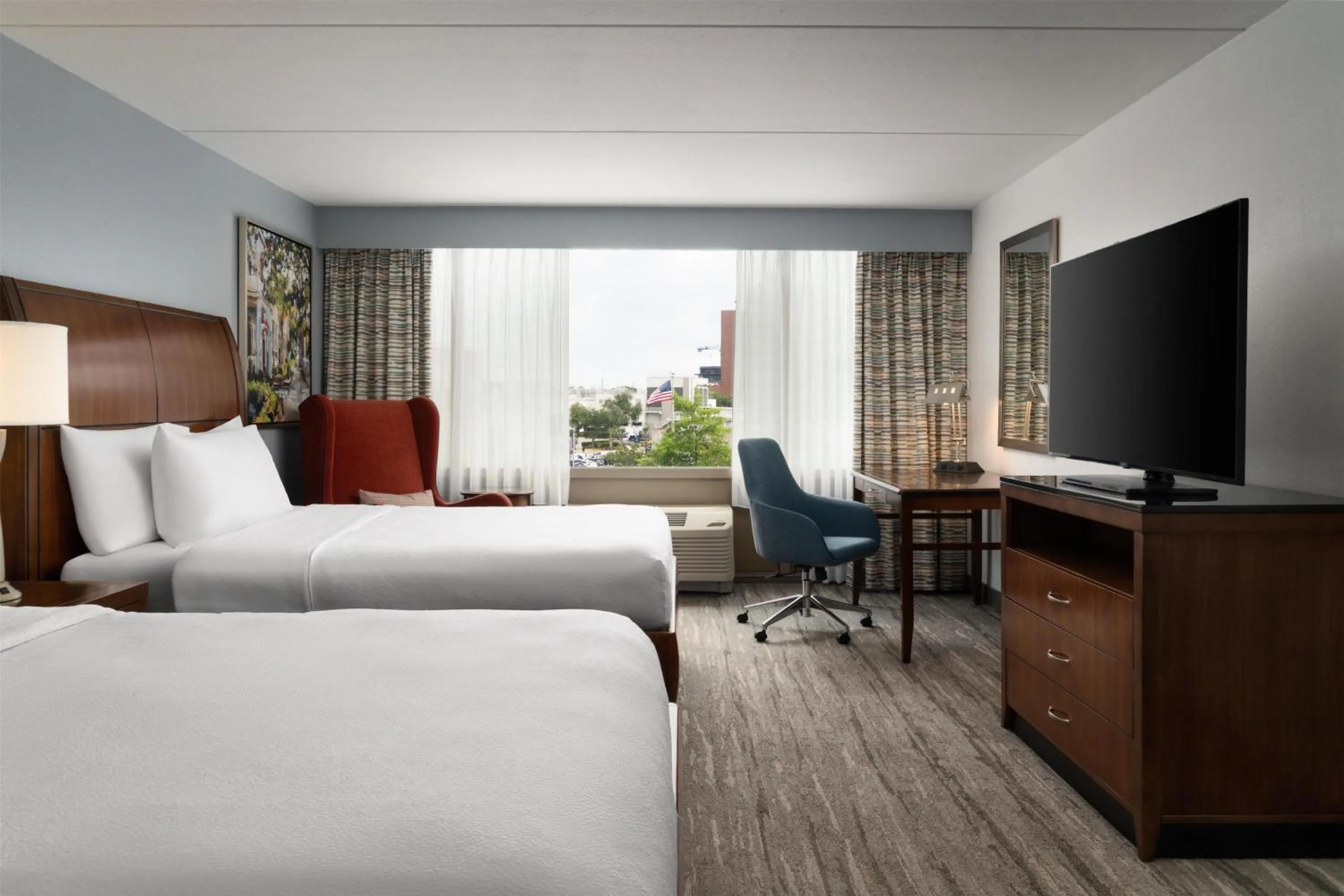 Queen Room with Two Queen Beds in Hilton Garden Inn Charleston Waterfront/Downtown