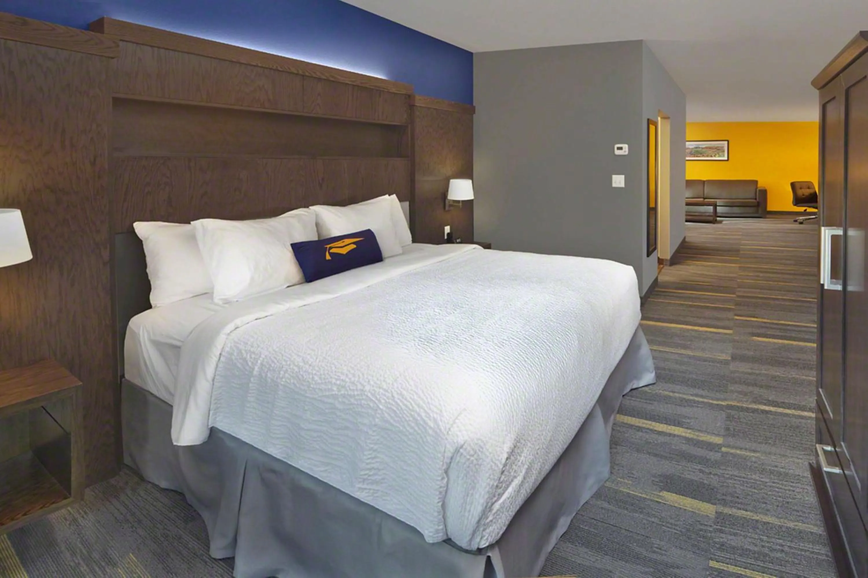 Junior King Suite in Scholar Morgantown, Tapestry Collection by Hilton