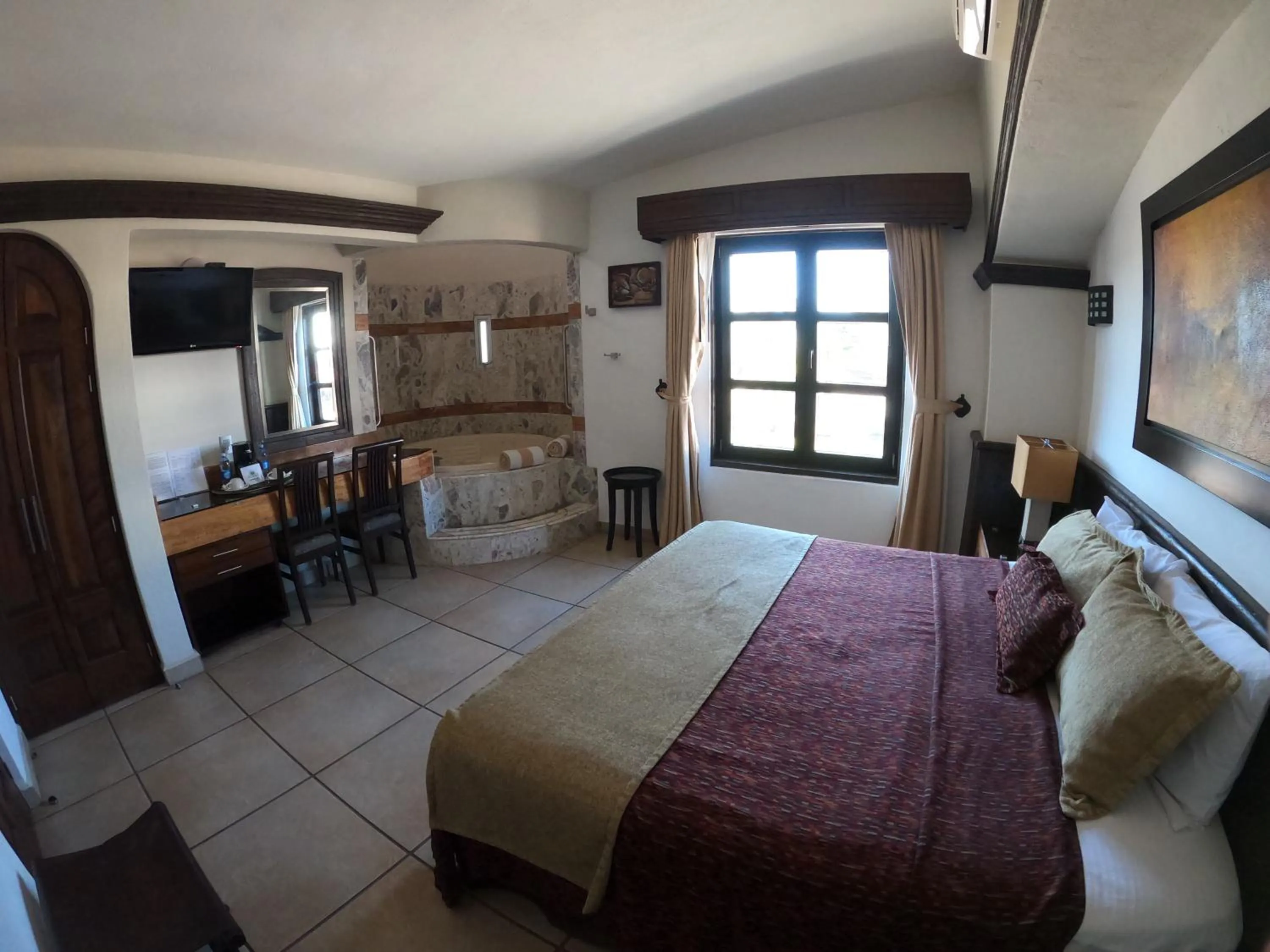 Junior Suite con Jacuzzi in The Latit Hotel Querétaro