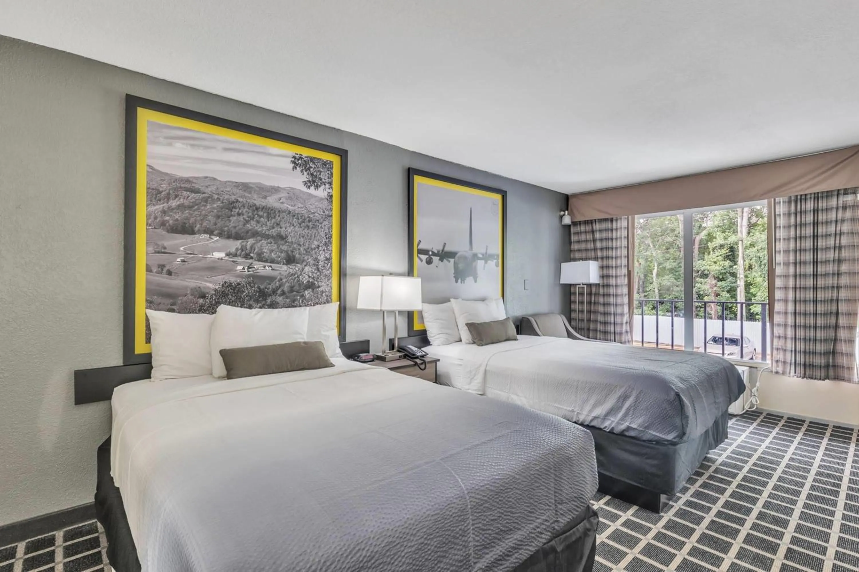 Double Room with Two Double Beds - Mobility Access/Non-Smoking in Super 8 by Wyndham Morganton