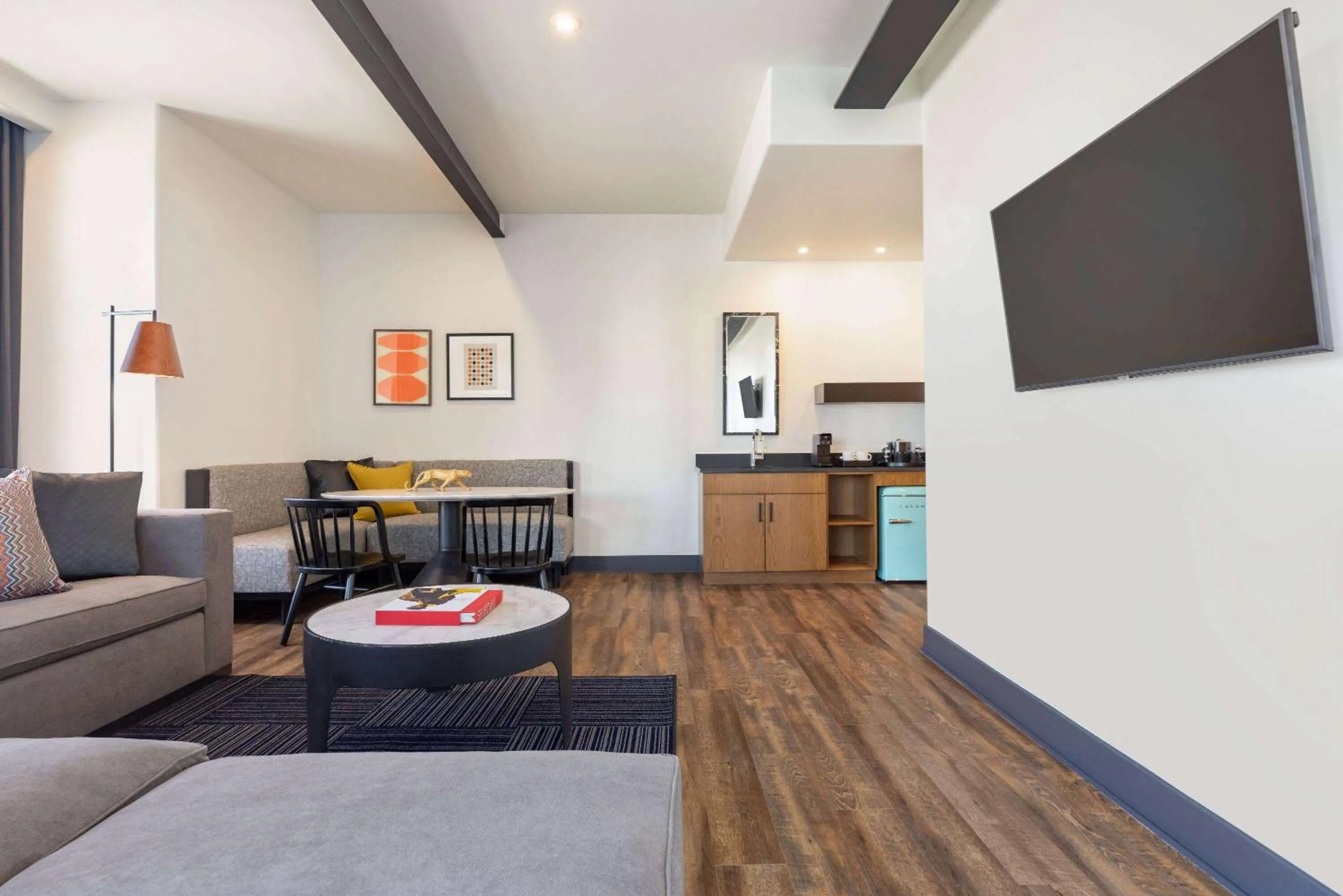 Executive King Suite - Non-Smoking in Origin Westminster a Wyndham Hotel