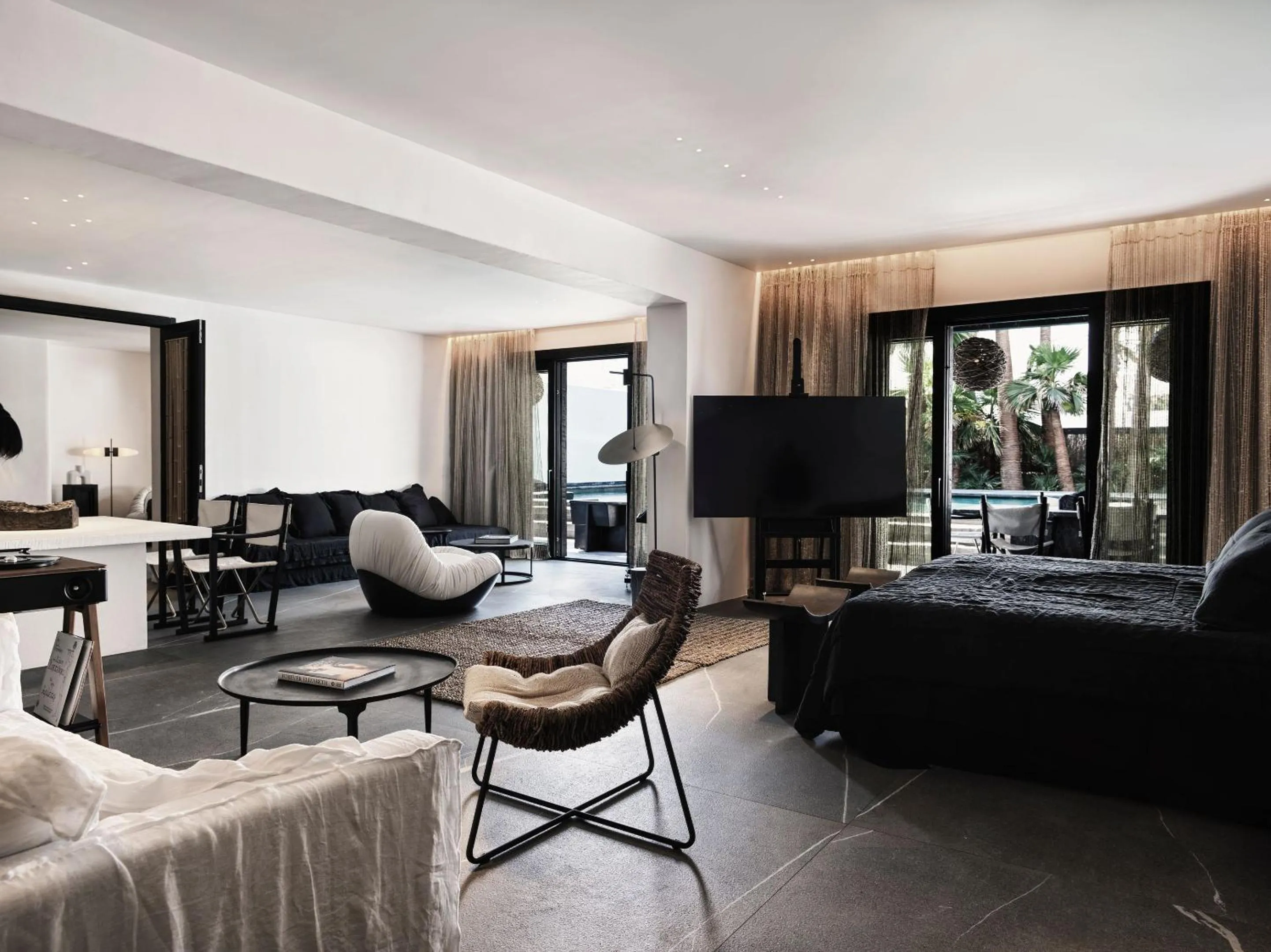 The Grand O Residence Private Pool in Myconian O, a Member of Design Hotels