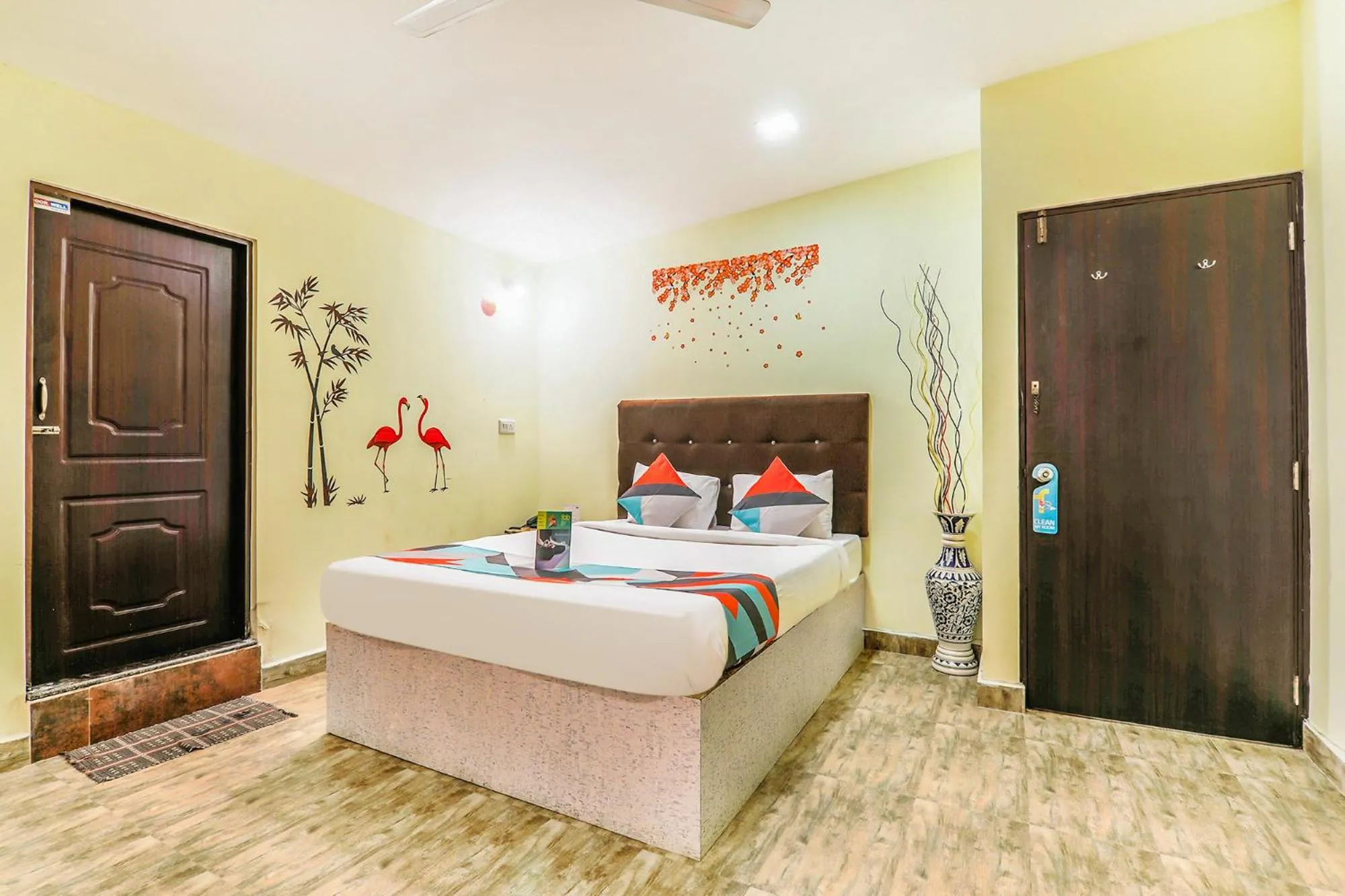 FabExpress Victoria With Pool - Nr Baga Beach