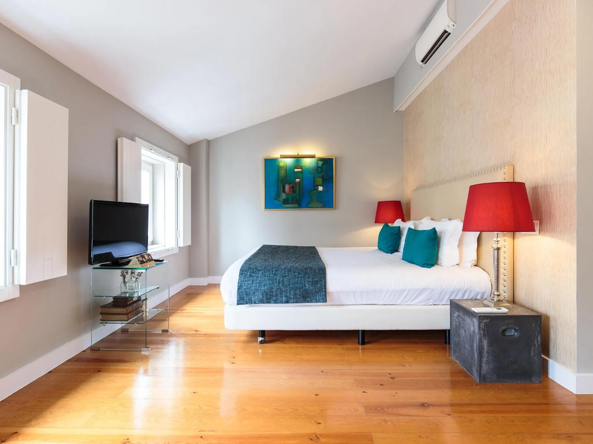 Junior Suite Street View  in Dear Lisbon - Charming House