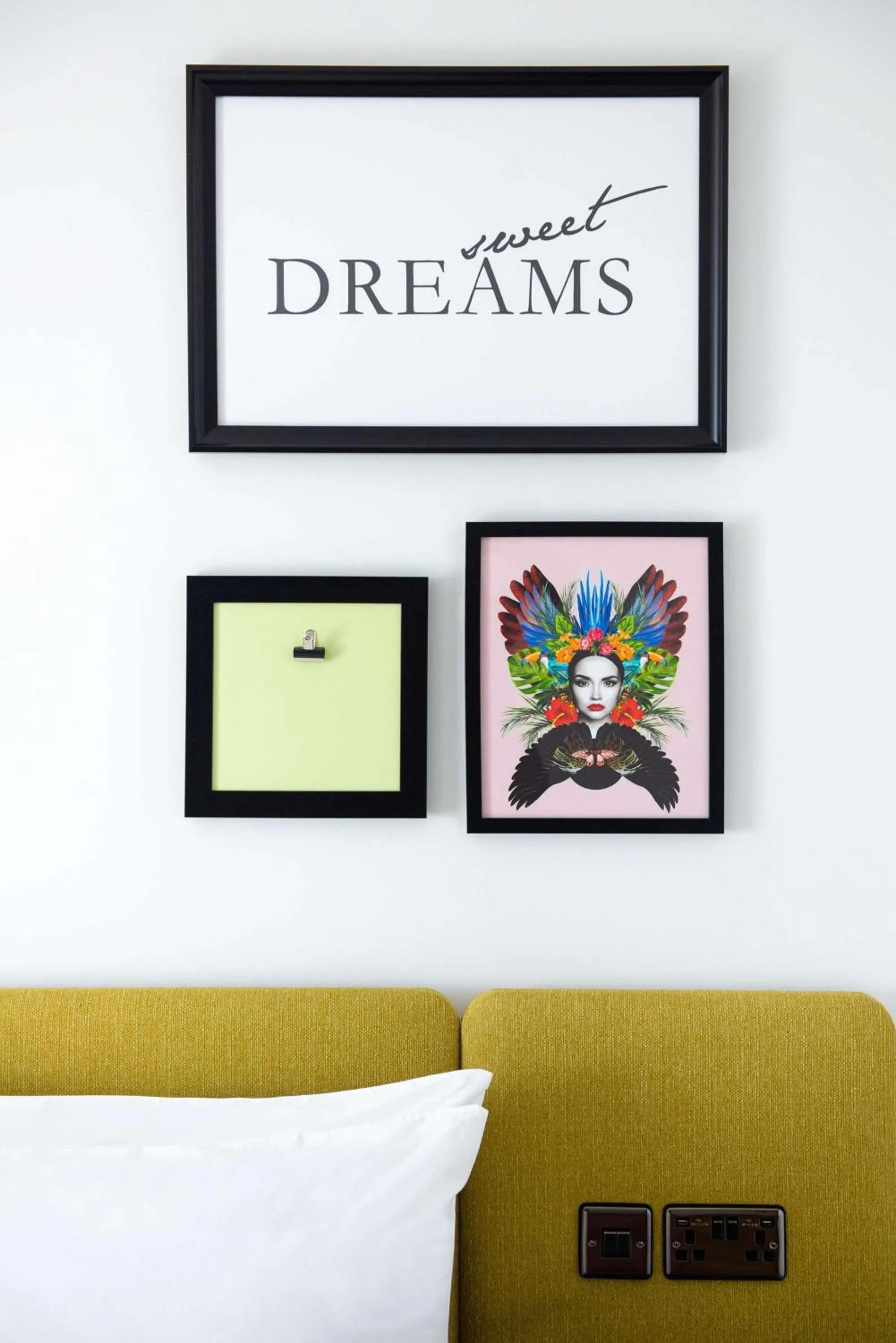 King Room in Hampton by Hilton High Wycombe