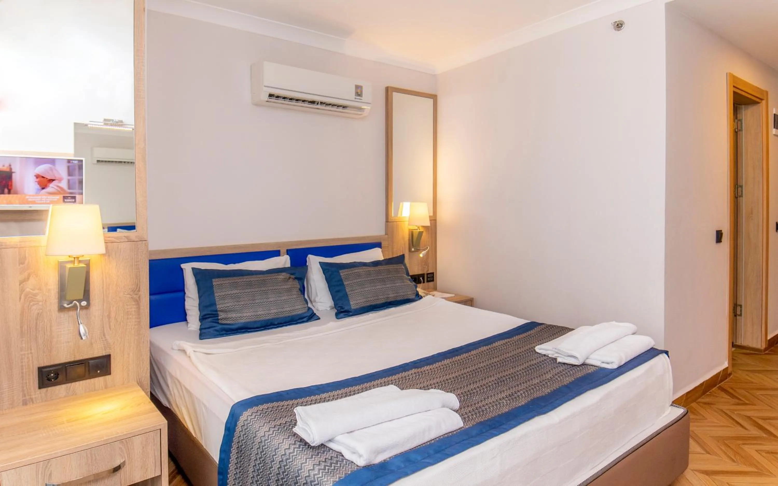 Standard Quadruple Room in Relax Beach Hotel