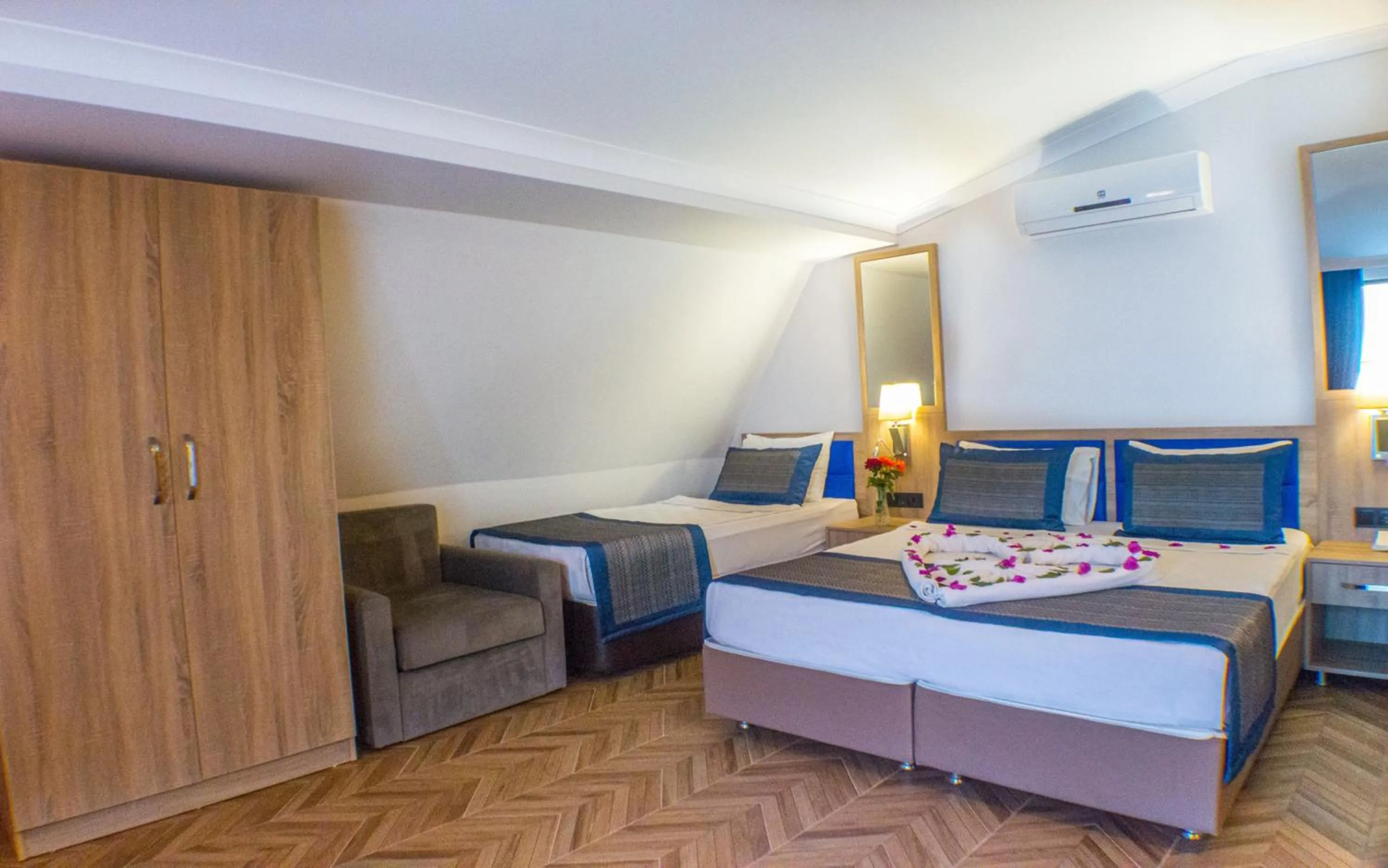 Triple Room in Relax Beach Hotel