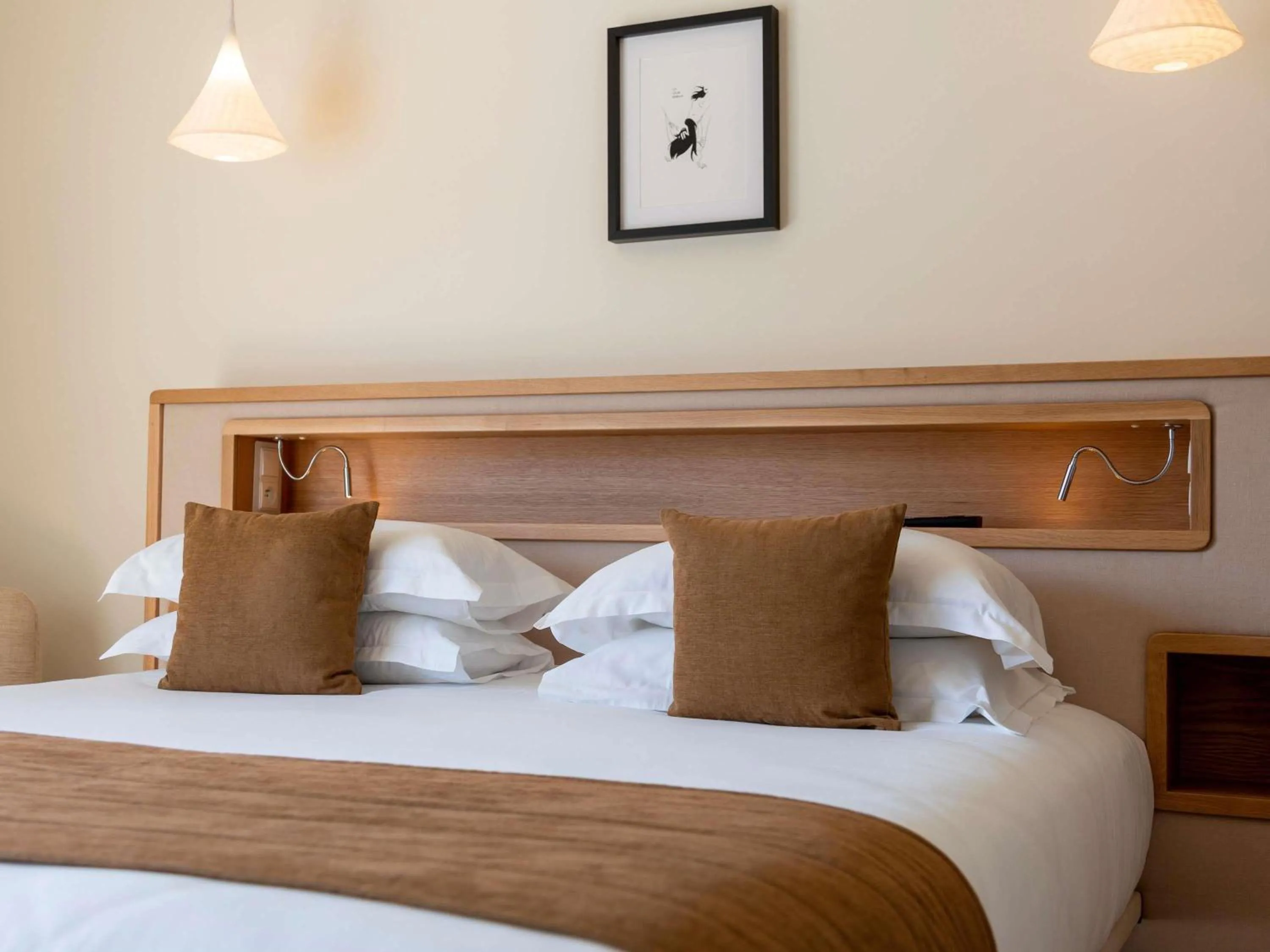 Classic Double or Twin Room with Pool View in Hotel & Spa Kasano Calvi - Handwritten Collection