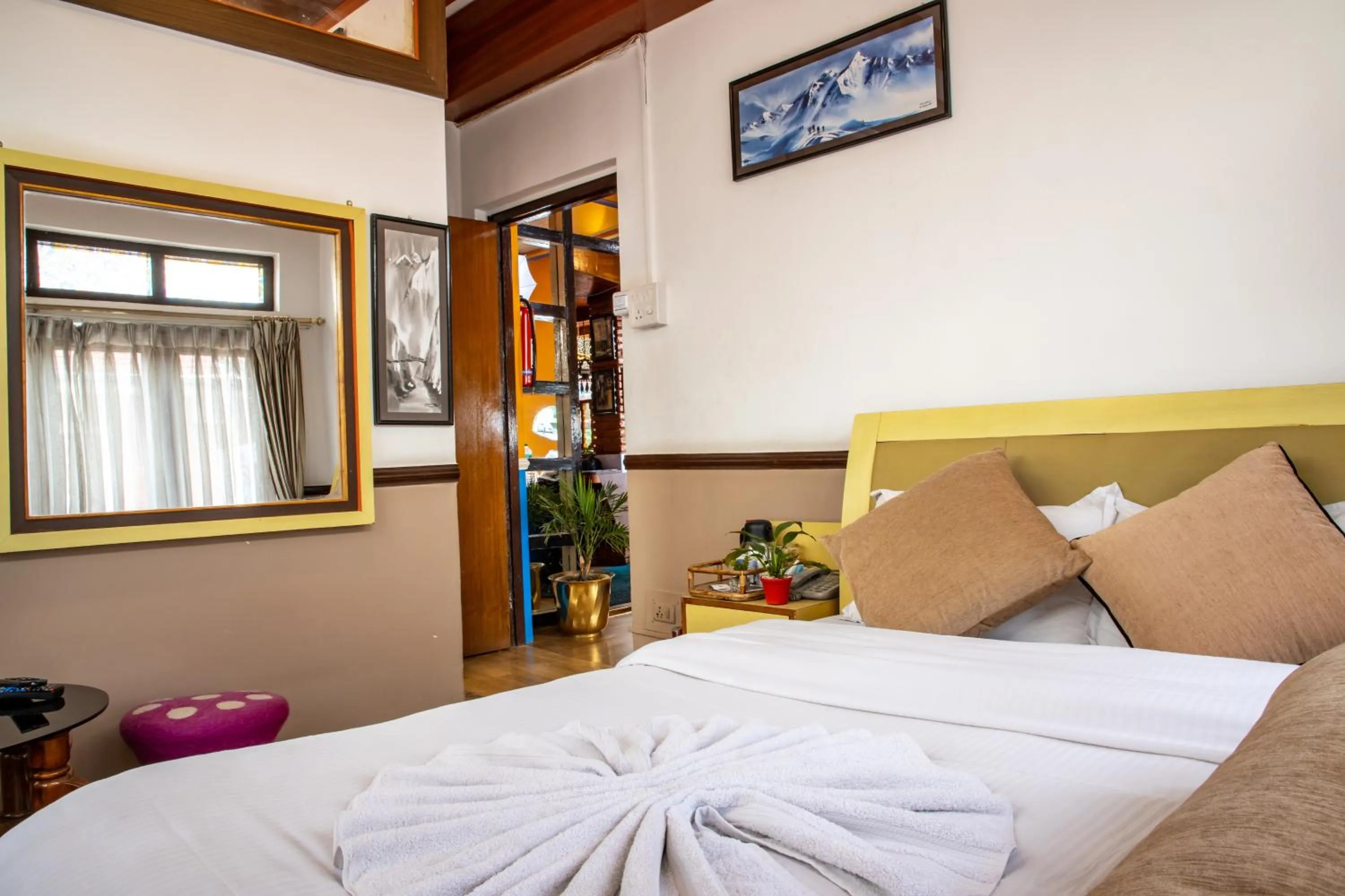 Deluxe Double Room in Shangrila Boutique Hotel