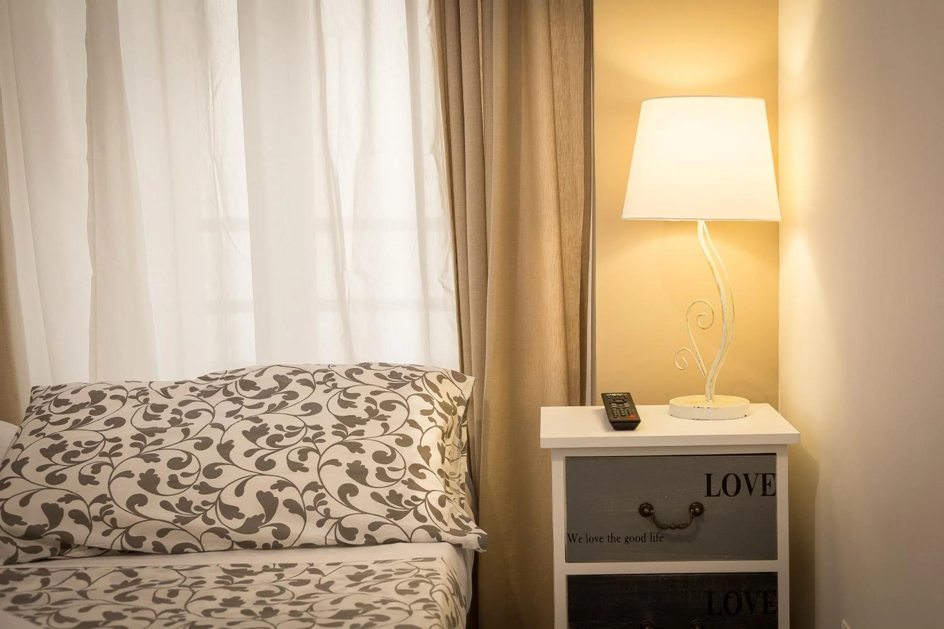 Twin Room with Private External Bathroom in San Peter Angels