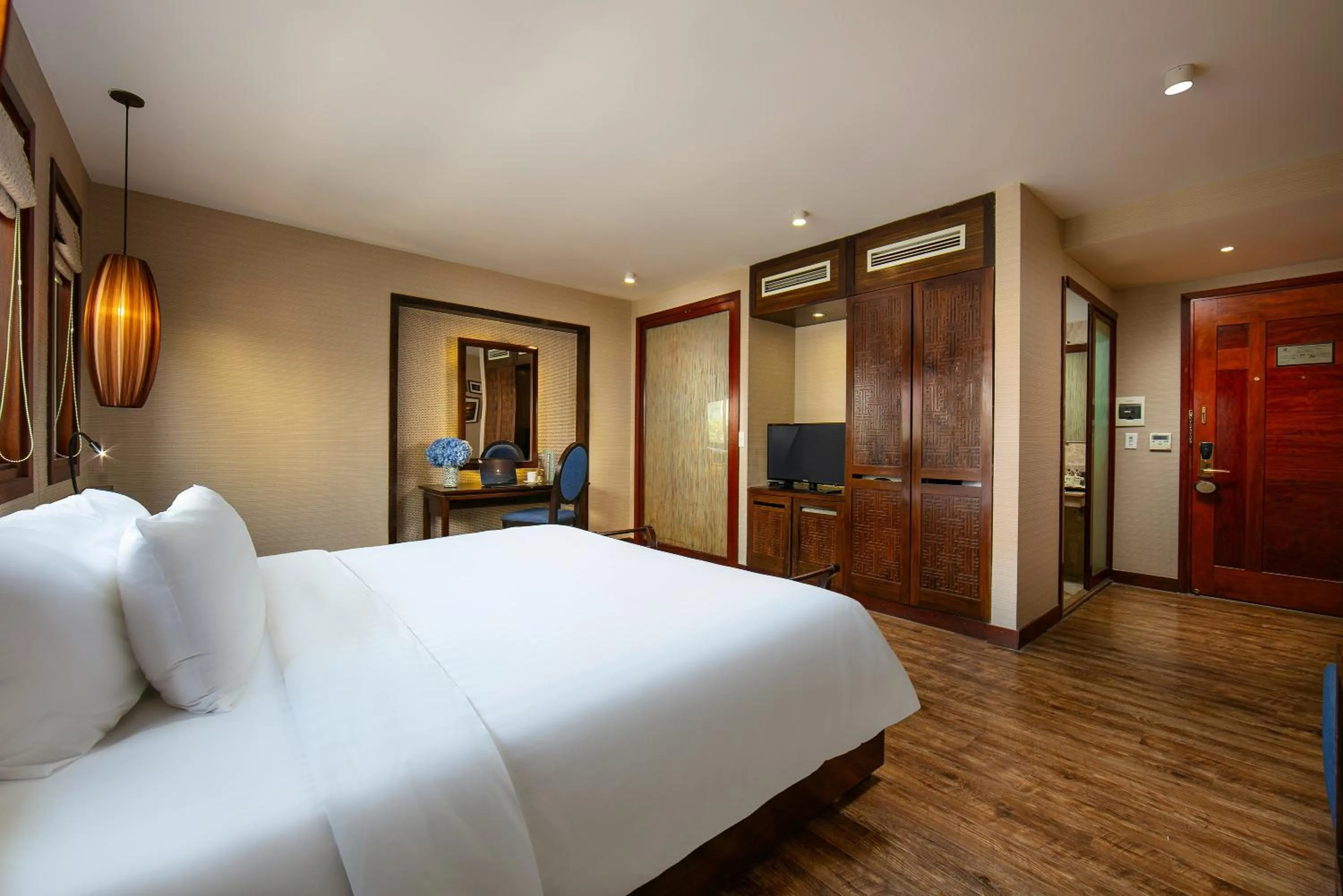 Suite with City View in Oriental Suites Hotel & Spa