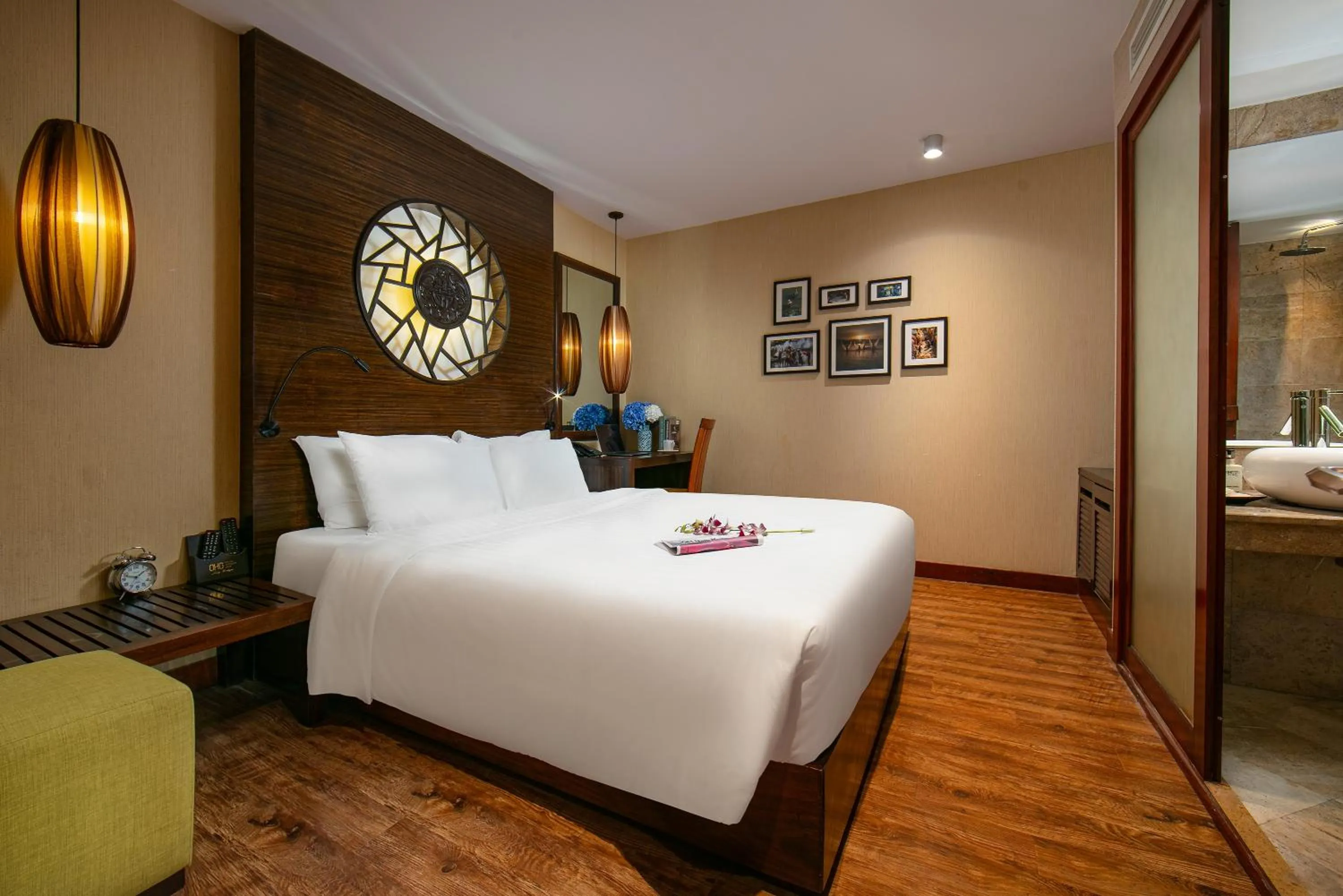 Superior Queen Room in Oriental Suites Hotel & Spa