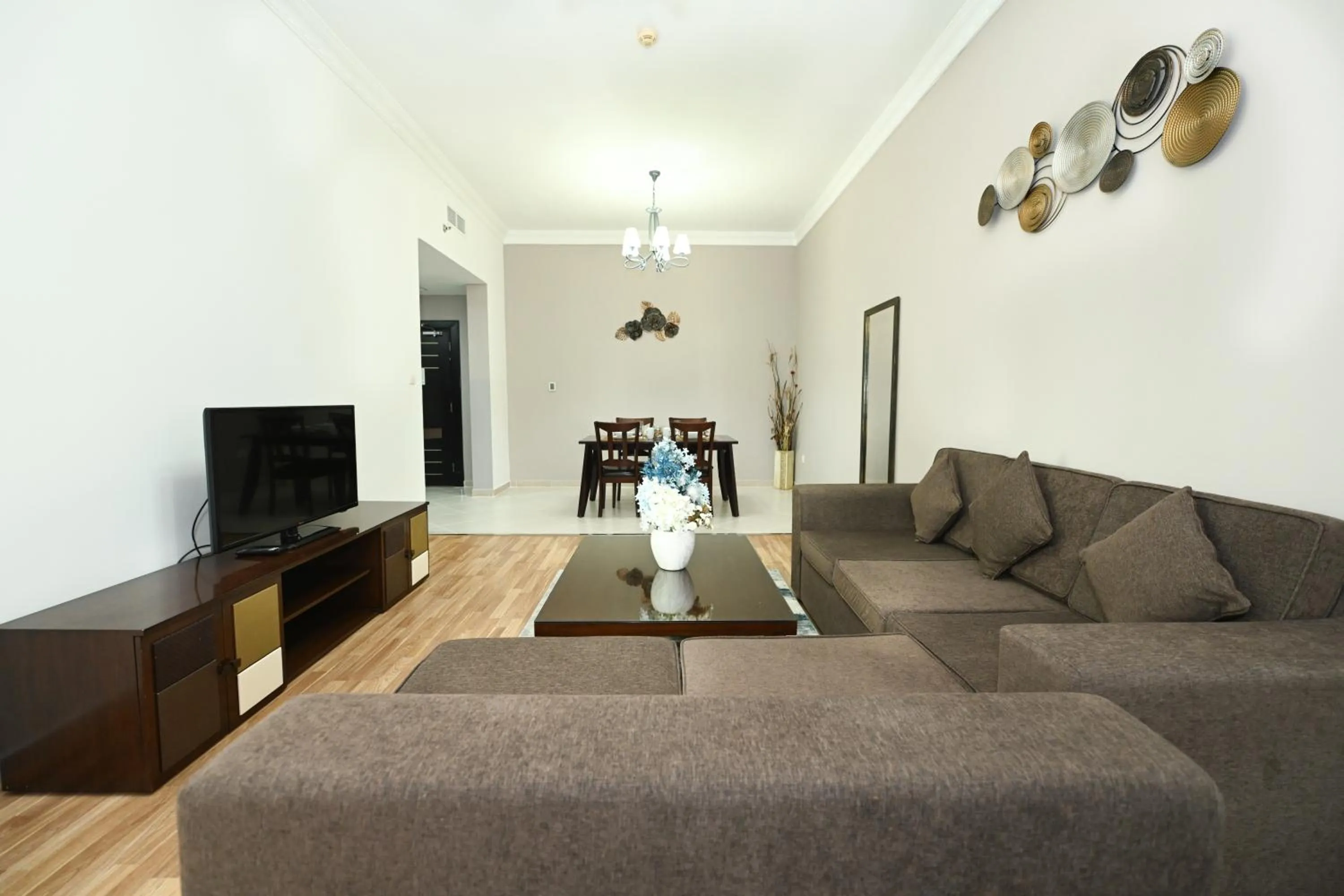 Deluxe Two-Bedroom Apartment (4 Adults) in Al Waleed Holiday Homes