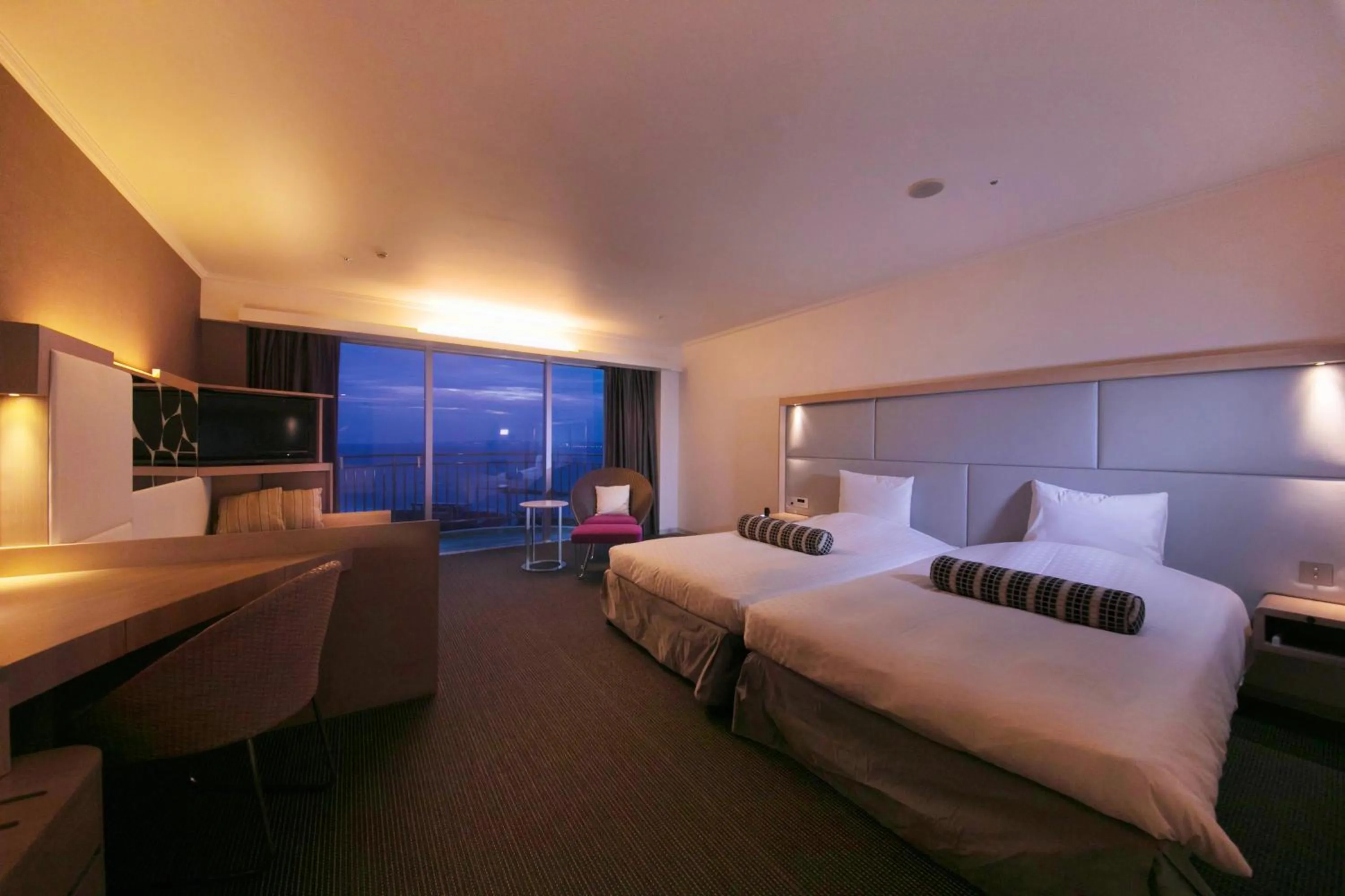 Deluxe Twin Room - single occupancy - Non-Smoking in Laguna Garden Hotel