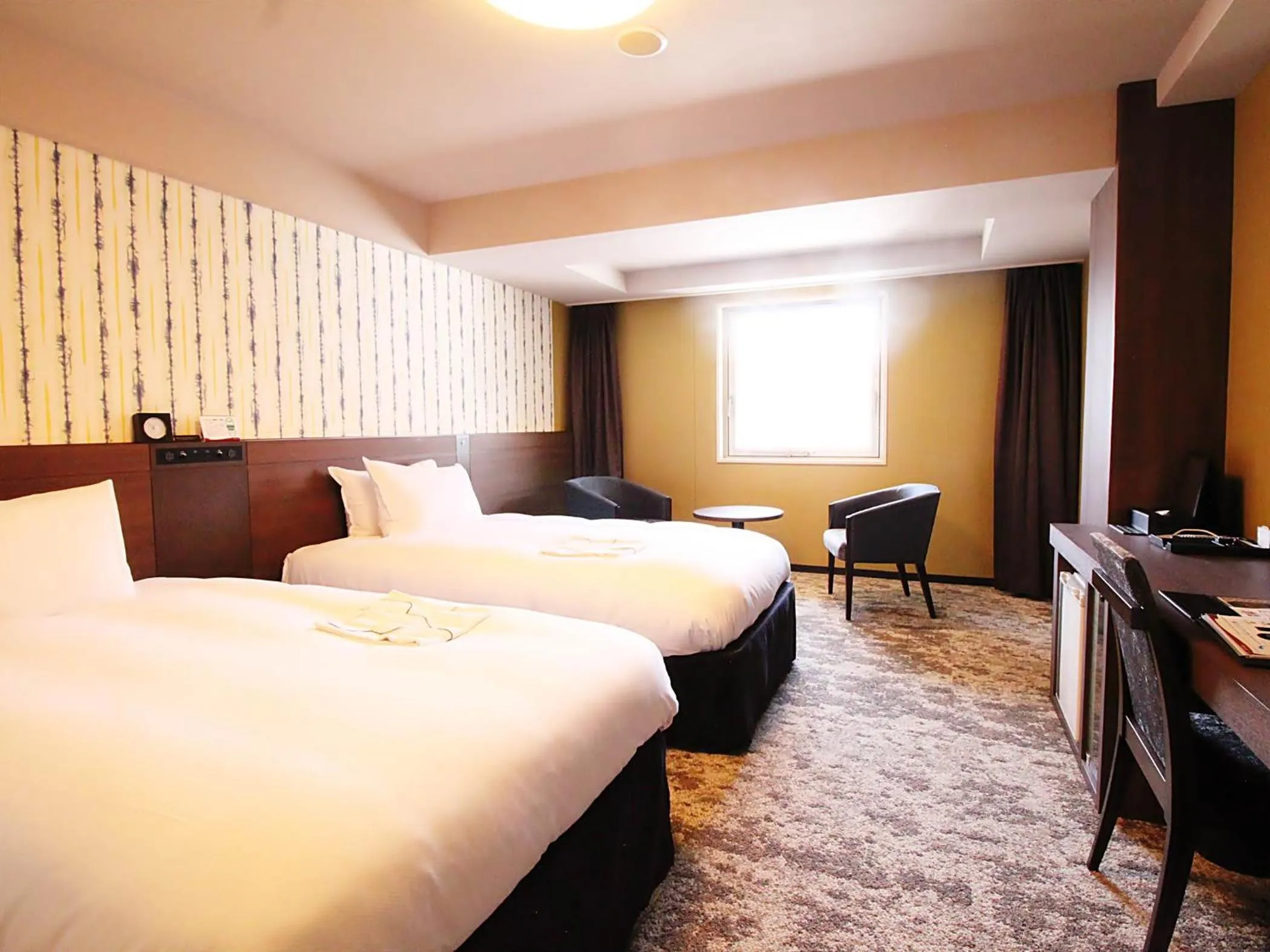 Standard Twin Room in Richmond Hotel Kochi