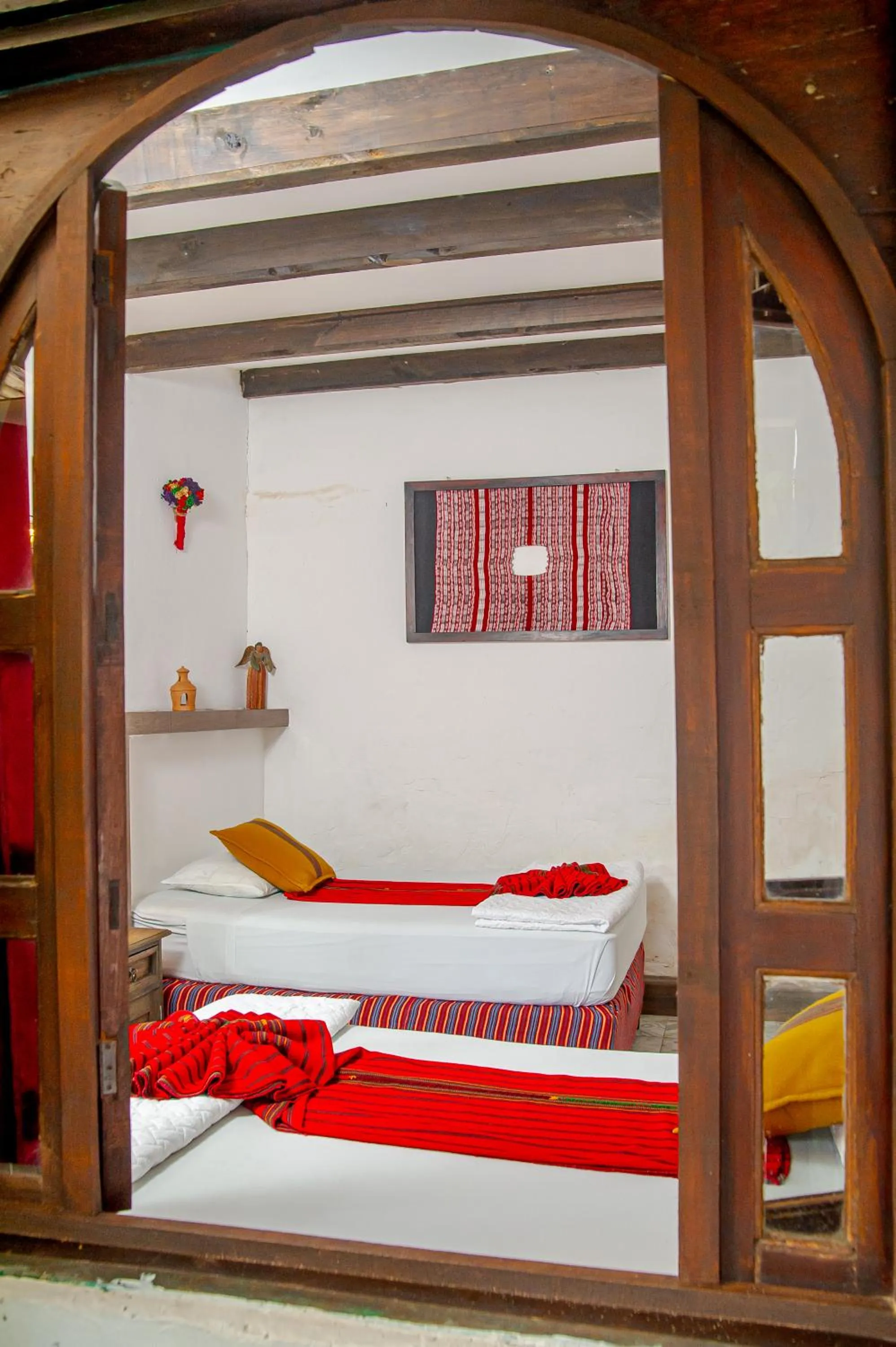 Deluxe Triple Room in Nikikot Hostel & Hotel