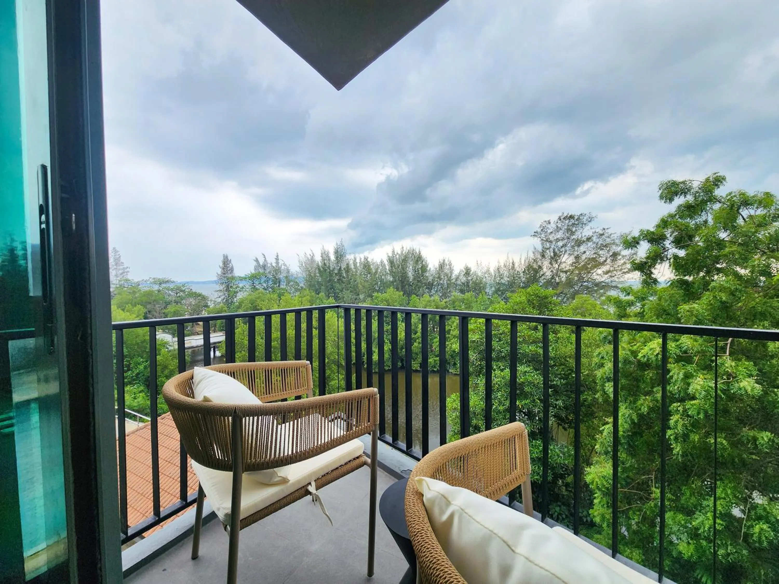 Two-Bedroom Suite in Bayphere Hotel Pattaya JC