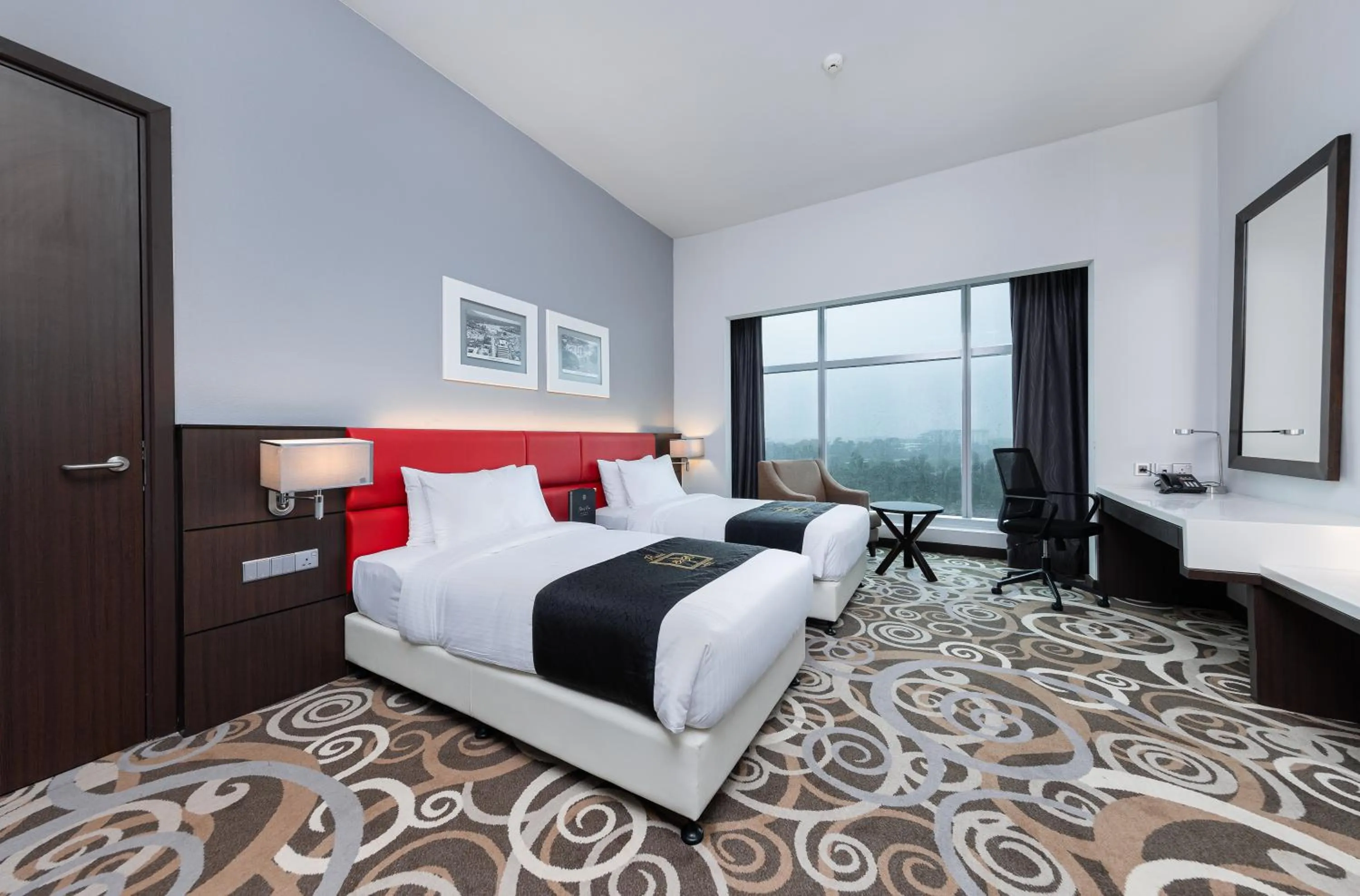Superior Twin Room in Raia Hotel & Convention Centre Kuching