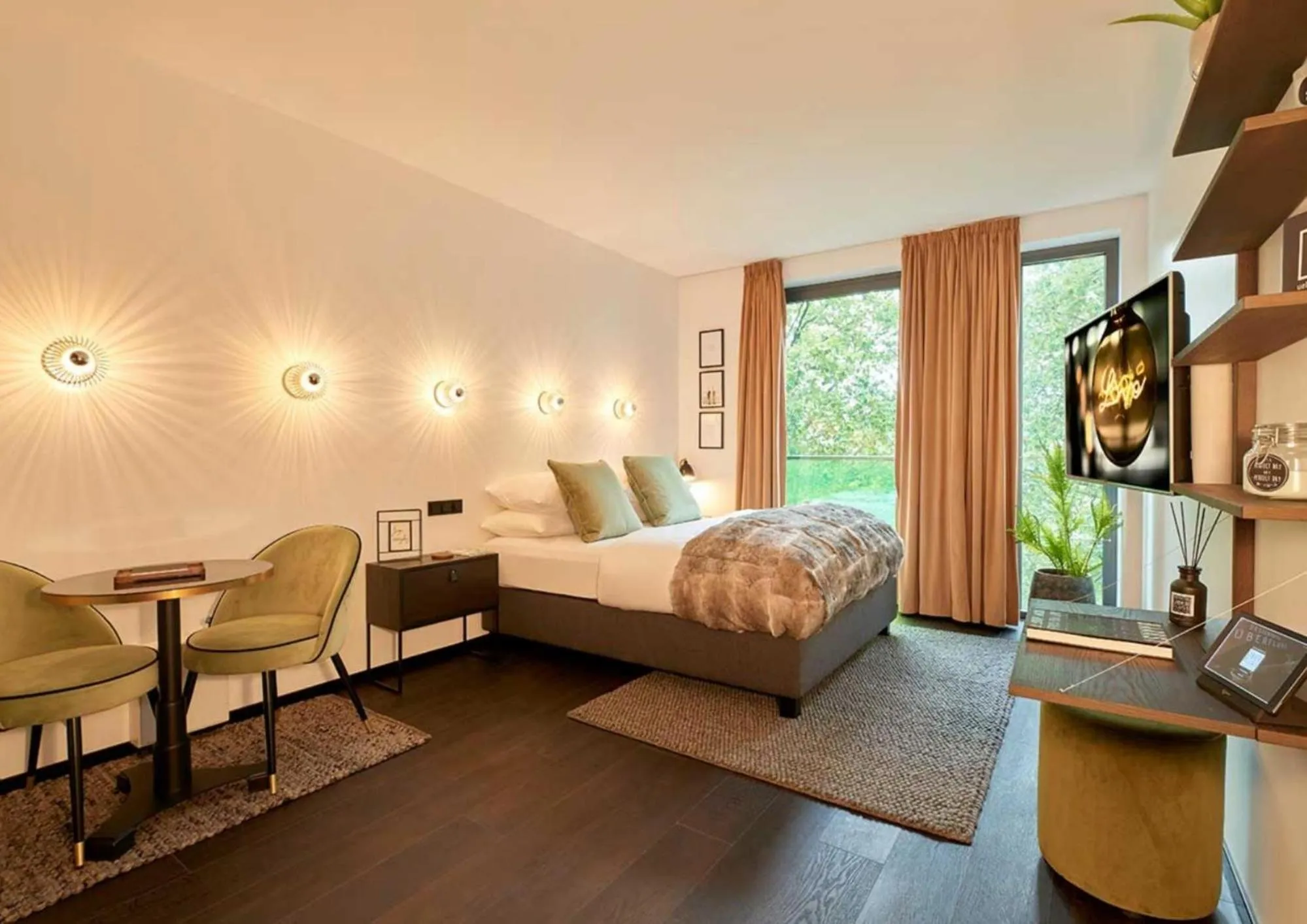 Junior Suite Superior with River View in Nena Hotel Bremen