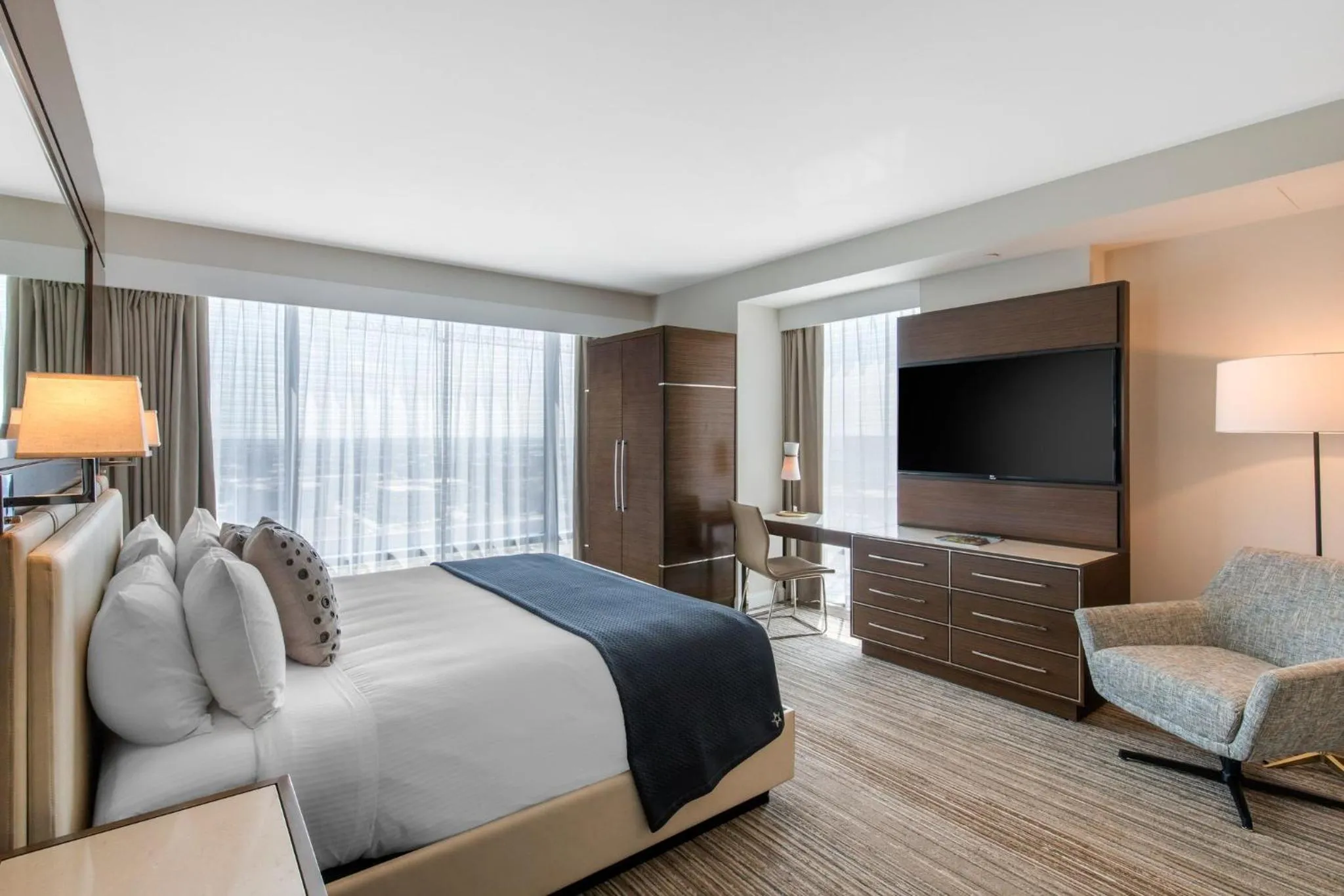 Executive King Room in Omni Frisco at The Star