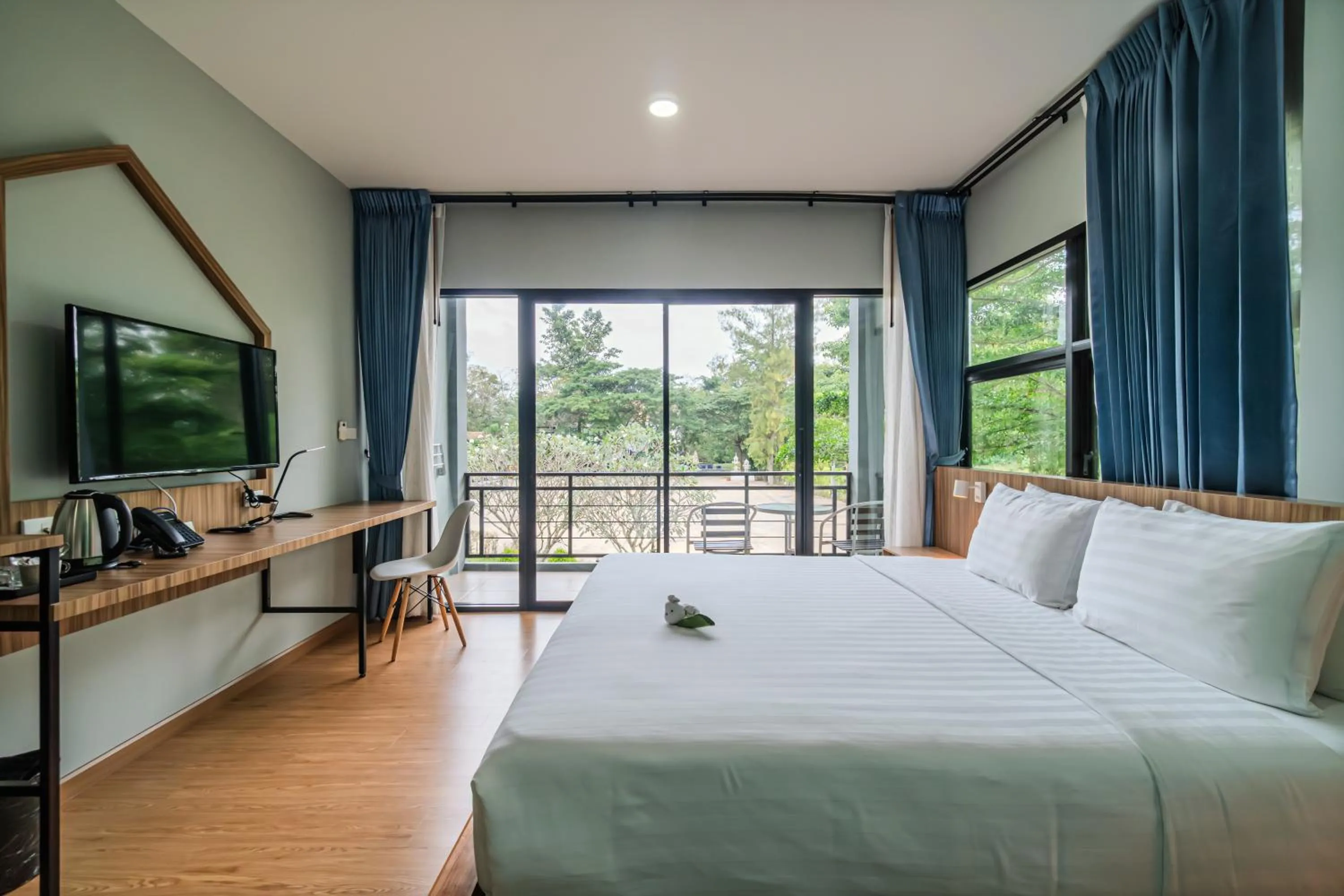 Superior Double Room in The Tree Riverside Resort Kaeng Krachan