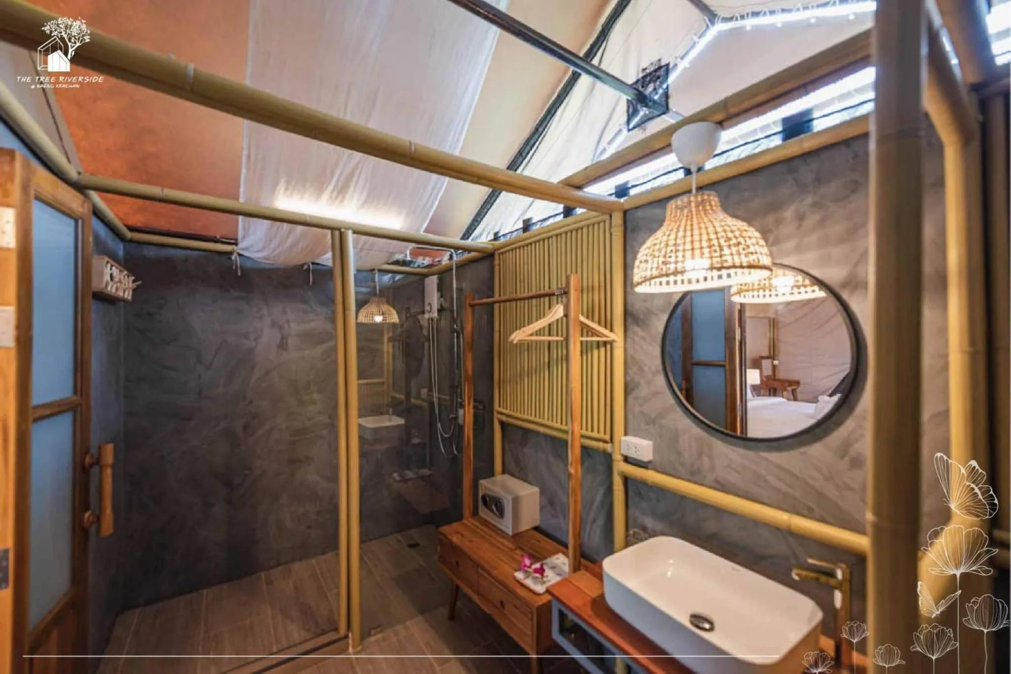 Tent Twin Bed  in The Tree Riverside Resort Kaeng Krachan