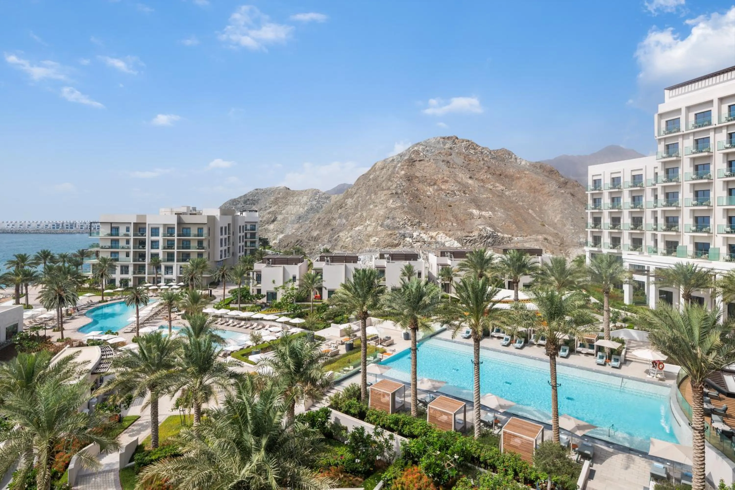 Deluxe Room Pool View Twin in Address Beach Resort Fujairah