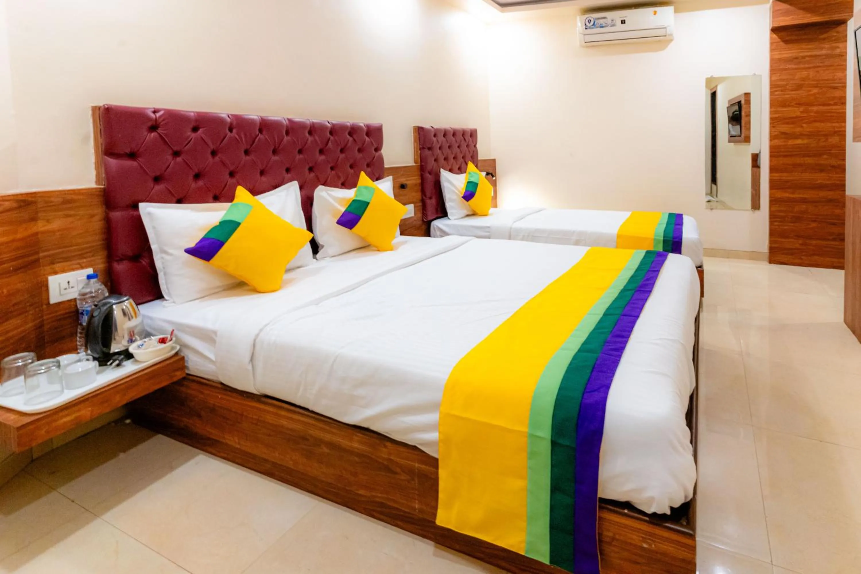 Deluxe Double Room - single occupancy in Itsy Hotels Elegant