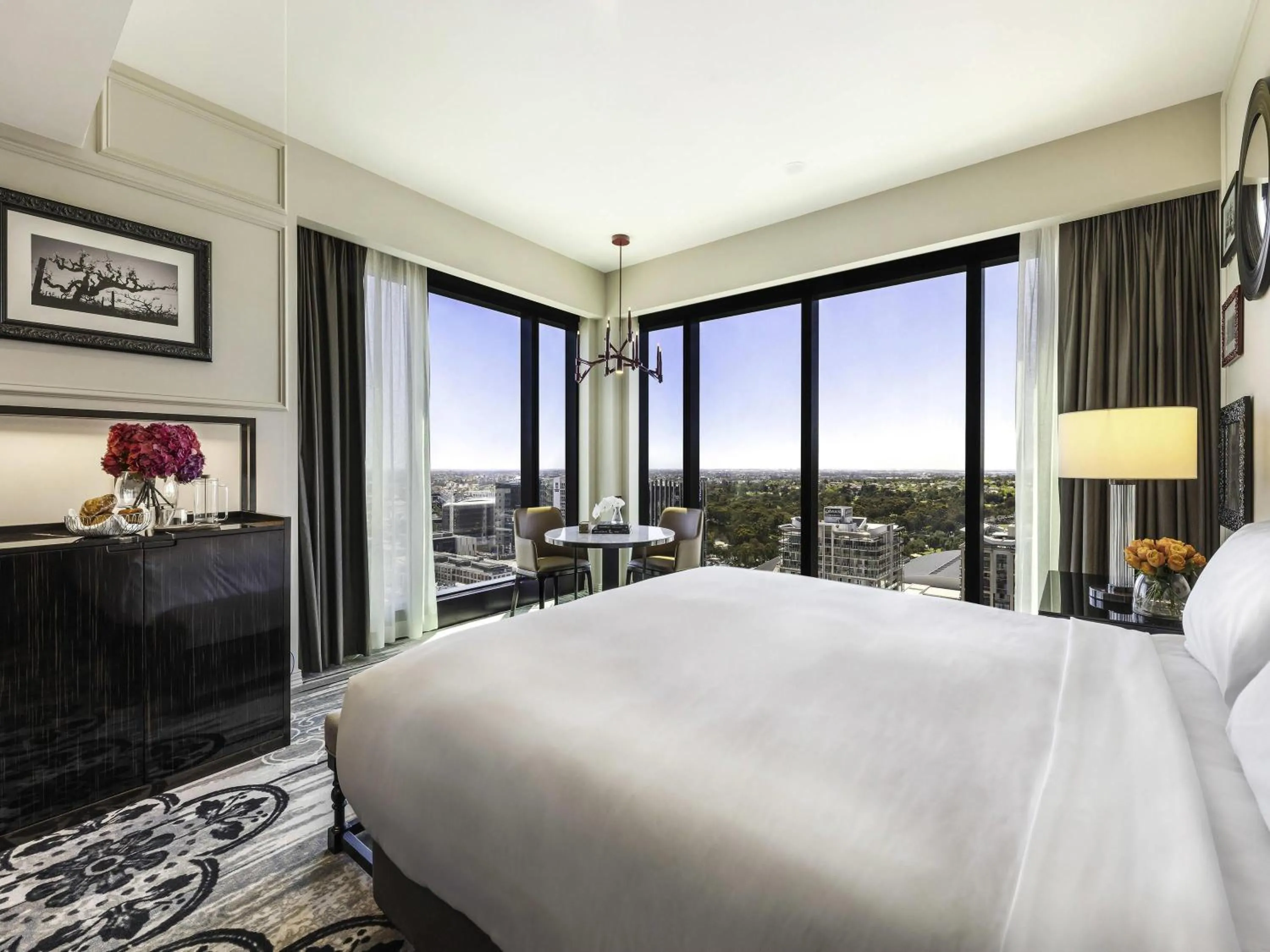 Deluxe King Room with View - Corner Room in Sofitel Adelaide