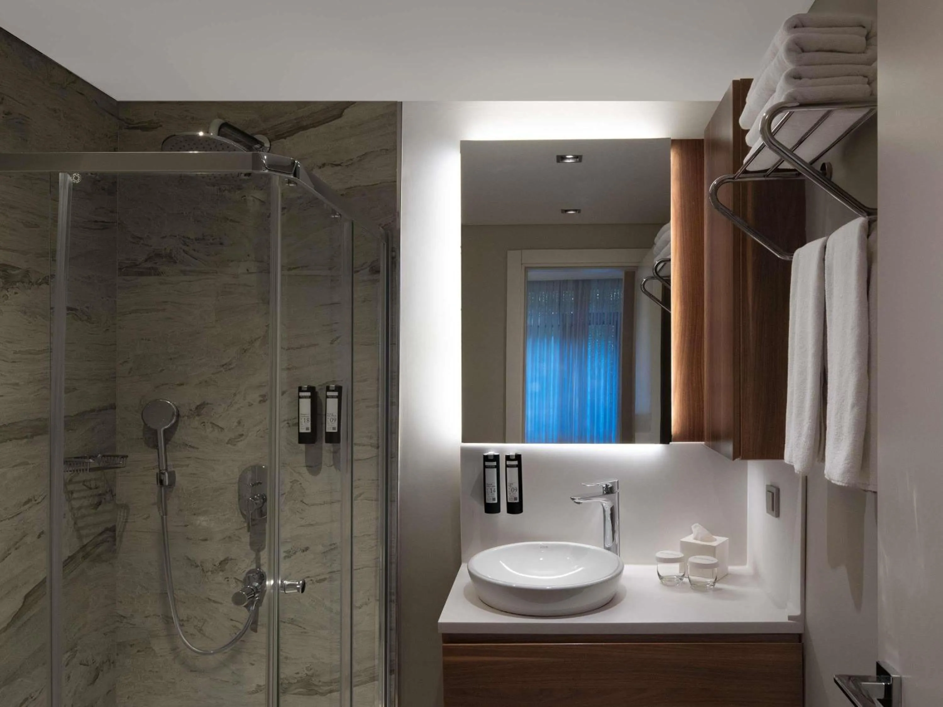 Deluxe Garden Three Bedroom Apartment in Movenpick Living Istanbul West