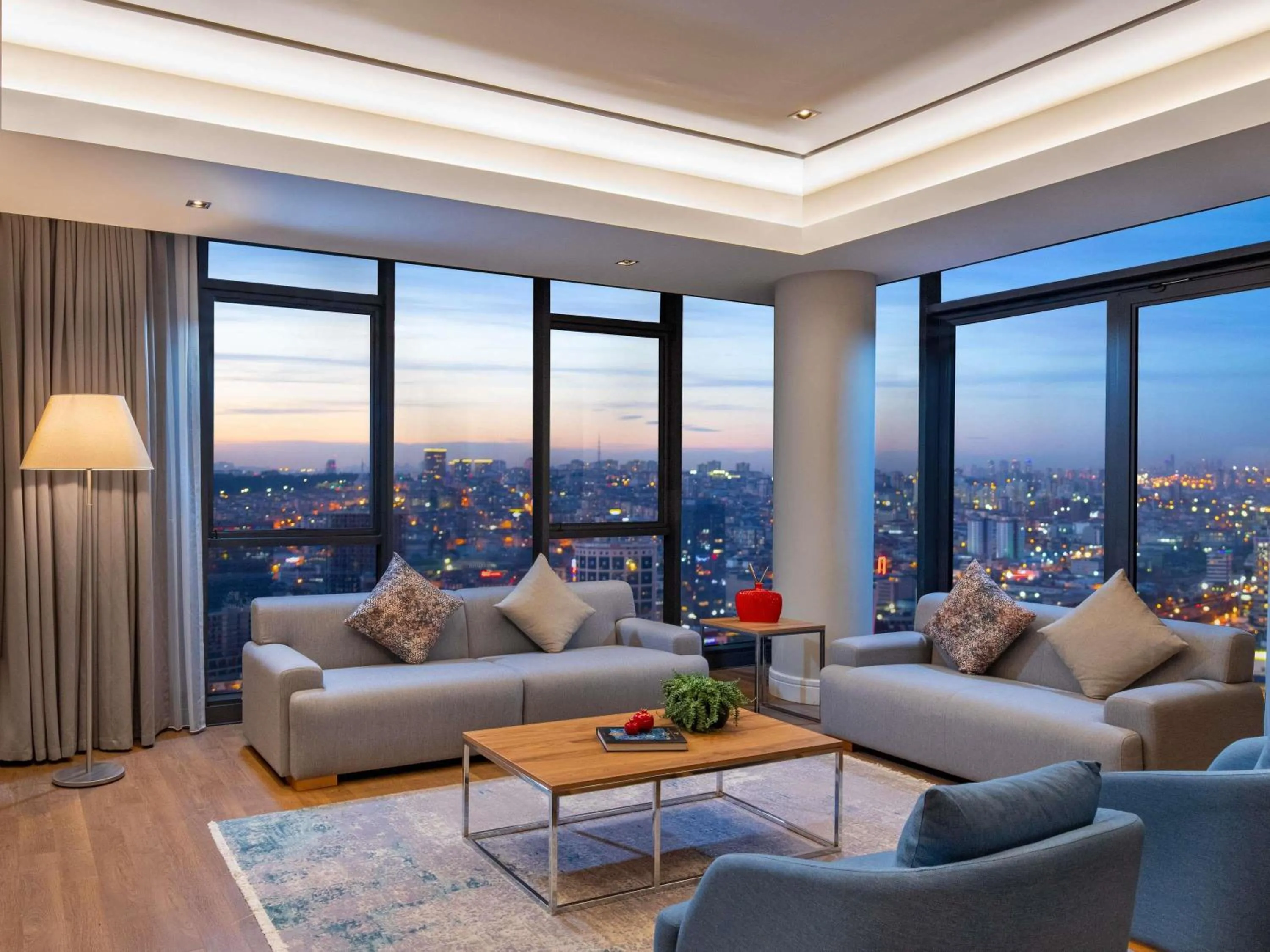 Deluxe Three Bedroom Apartment in Movenpick Living Istanbul West