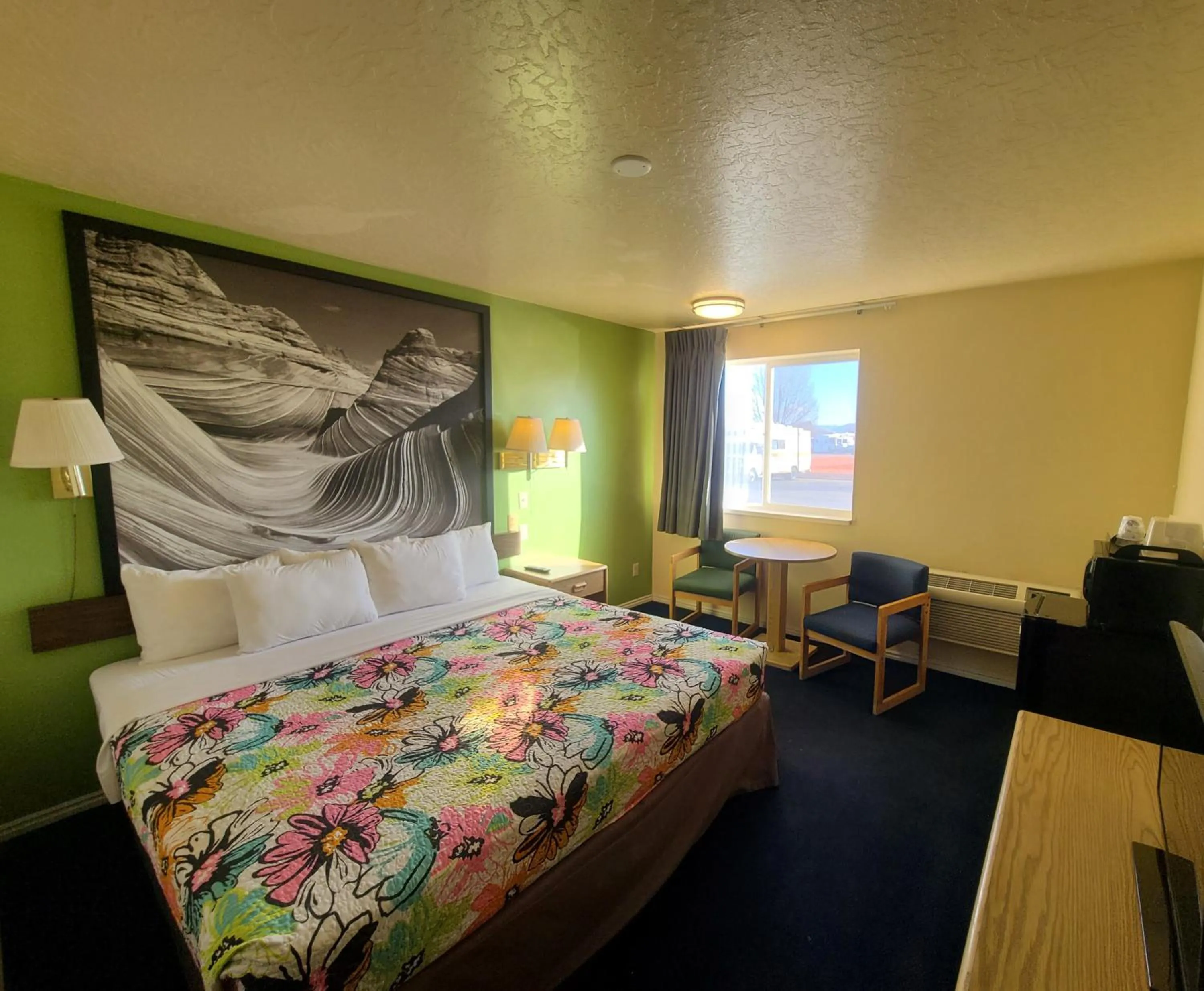 King Room - Disability Access in Horizon Hotel