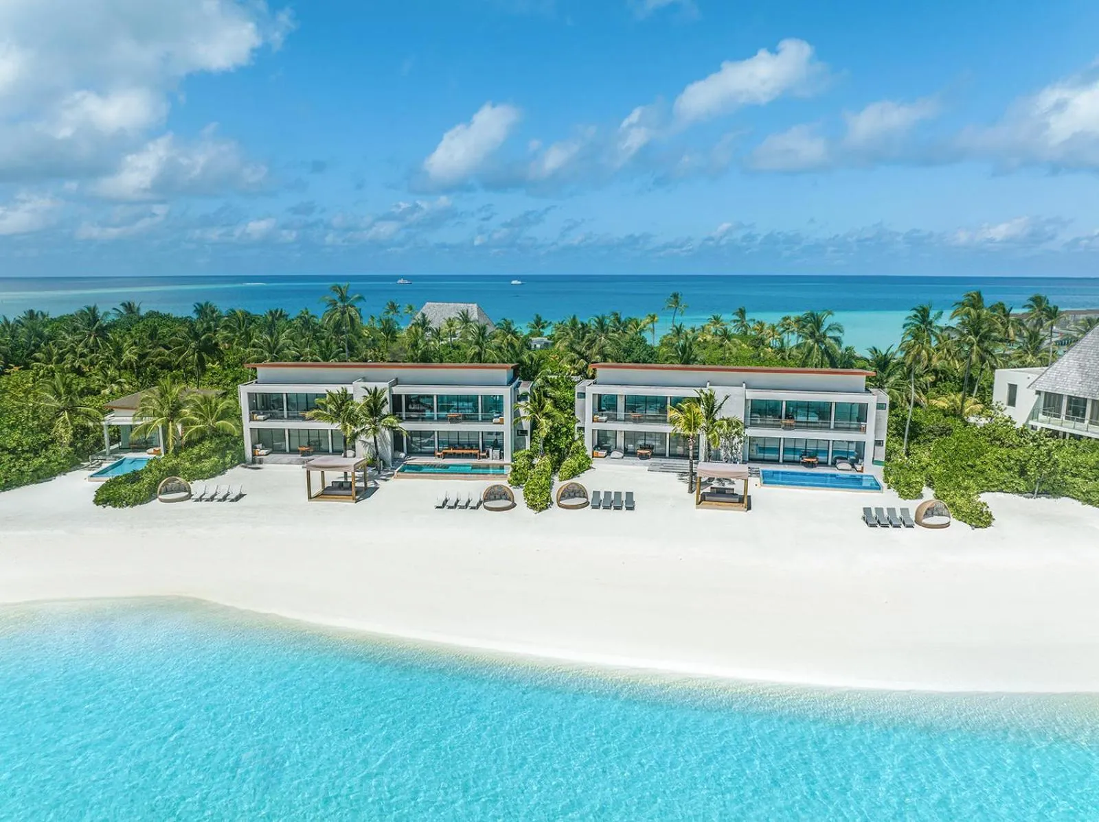 Suite in Kuda Villingili Maldives, Free Return Transfers 03 nights & above