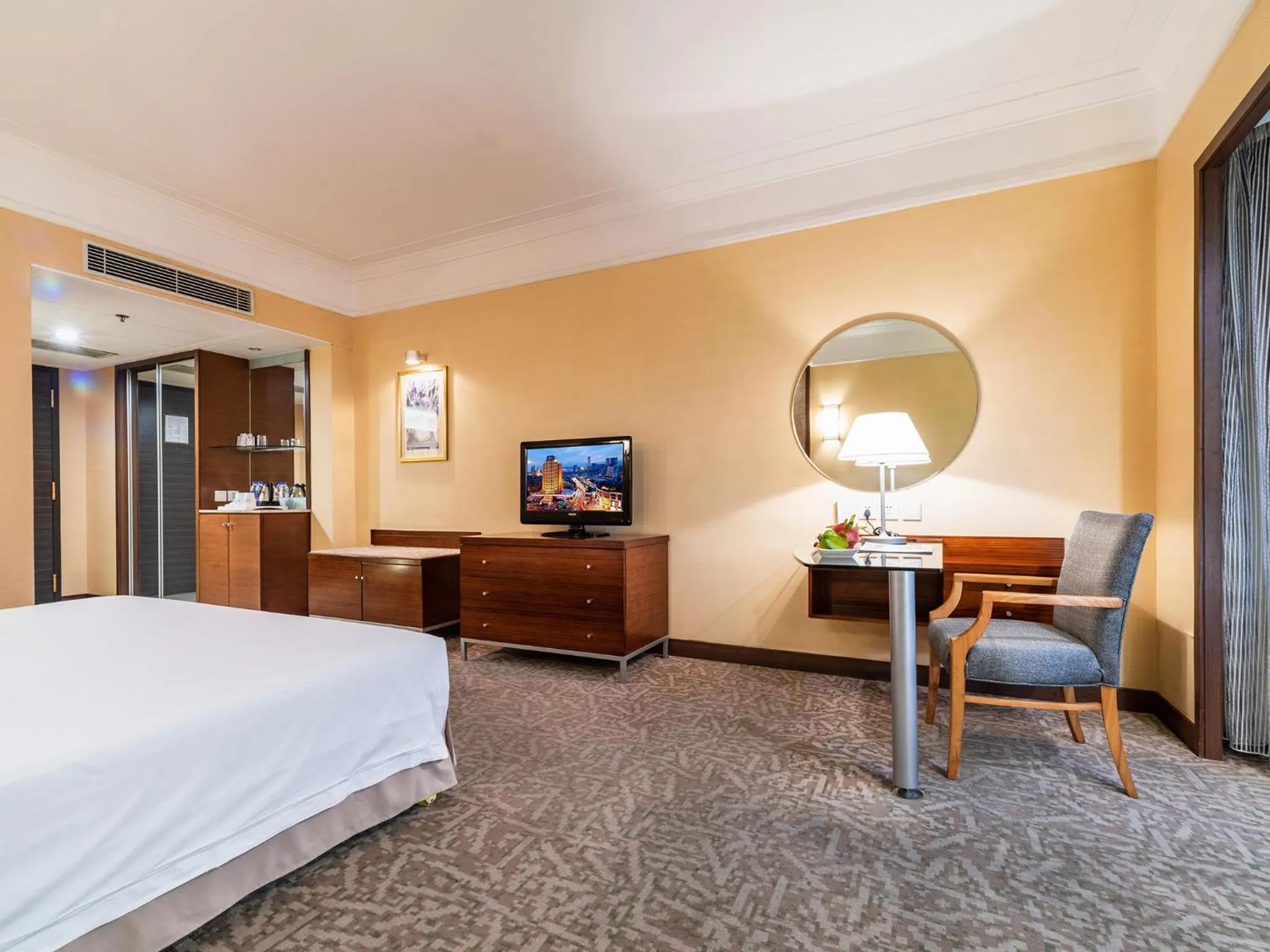 Commercial King Room in Millennium Harbourview Hotel Xiamen