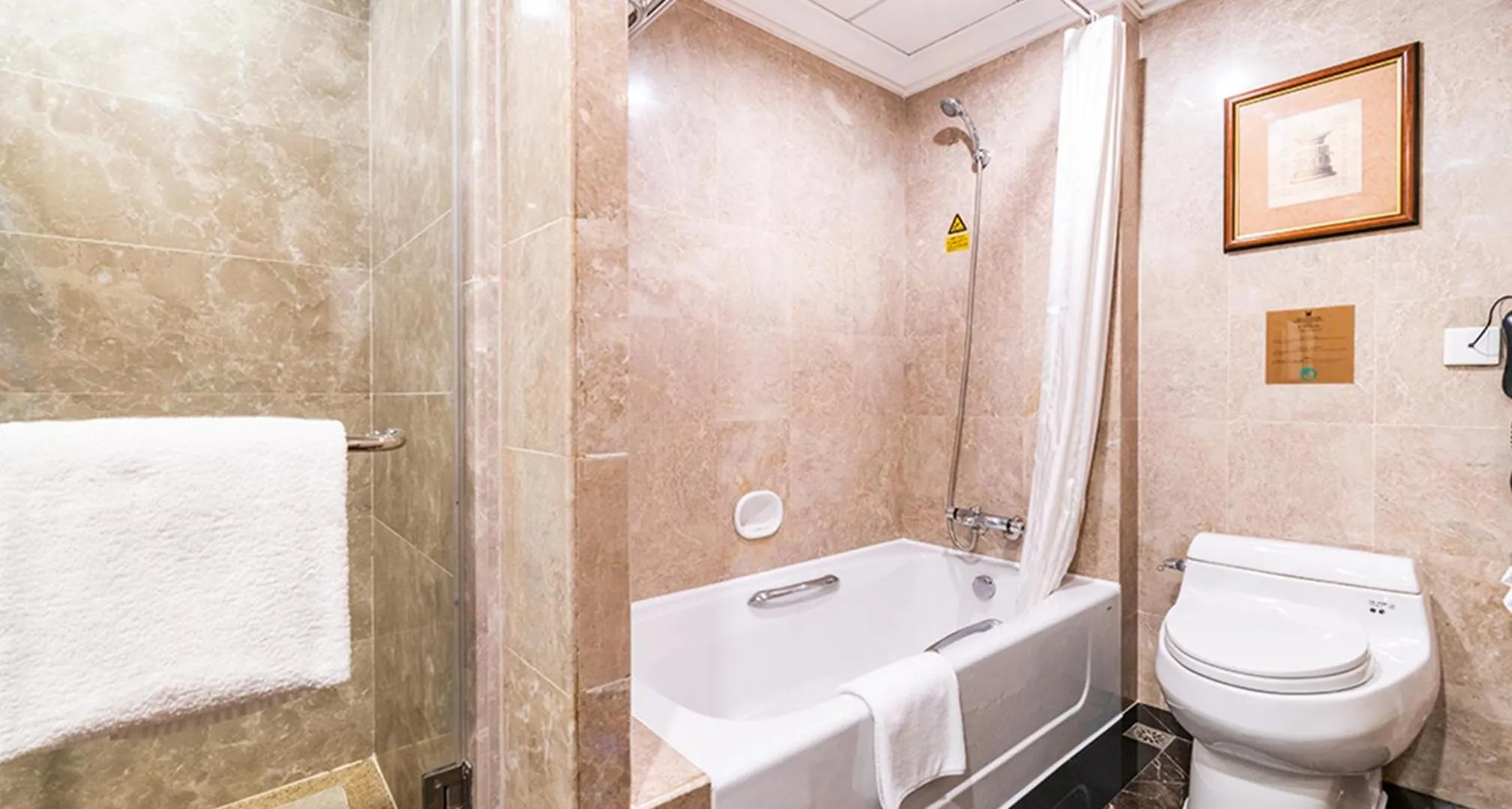 Premier Suite (Offer 1 Free Extra Bed with Free Breakfast) in Millennium Harbourview Hotel Xiamen