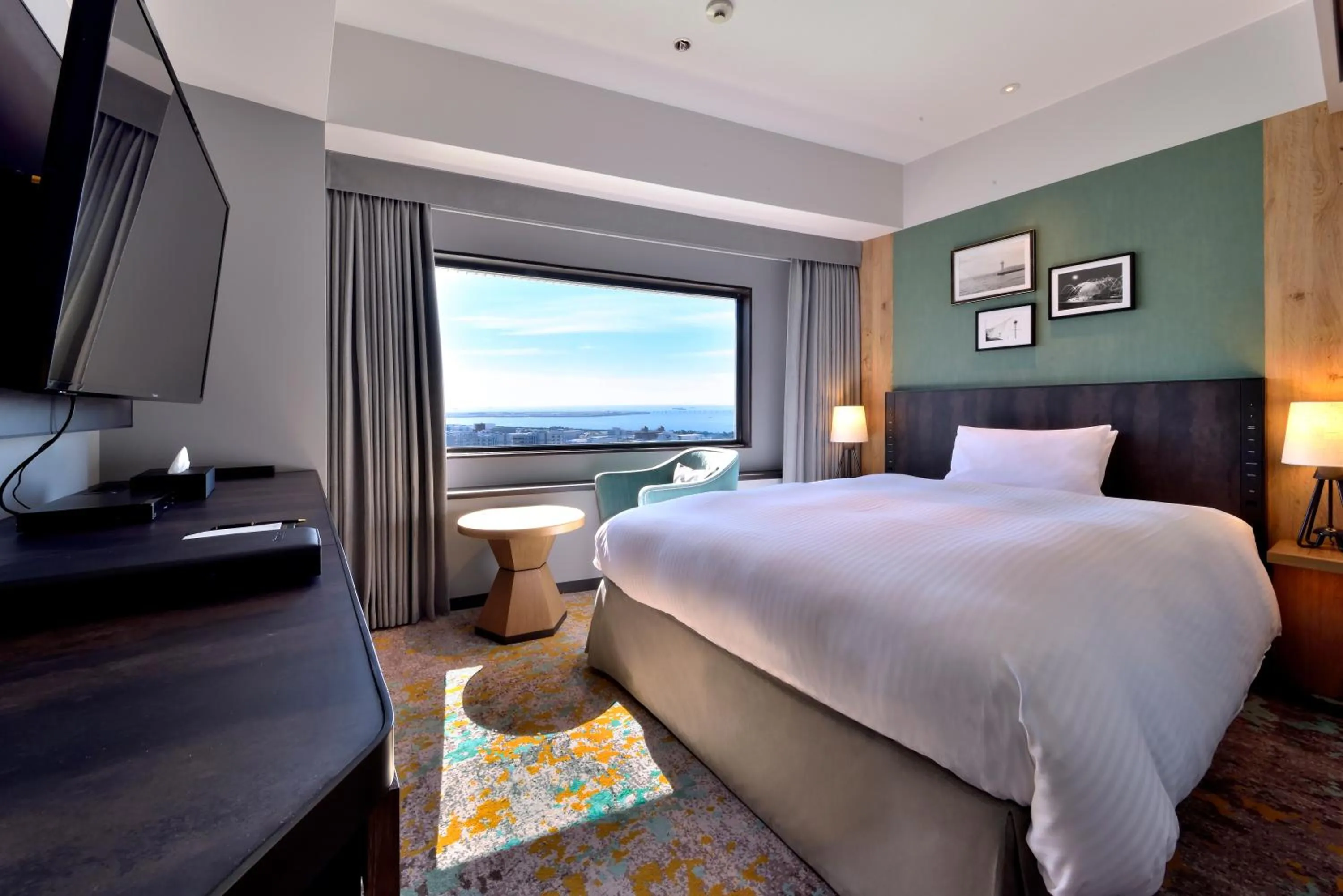 Main Building 24F Premier Floor Small Double Room in Kobe Portopia Hotel