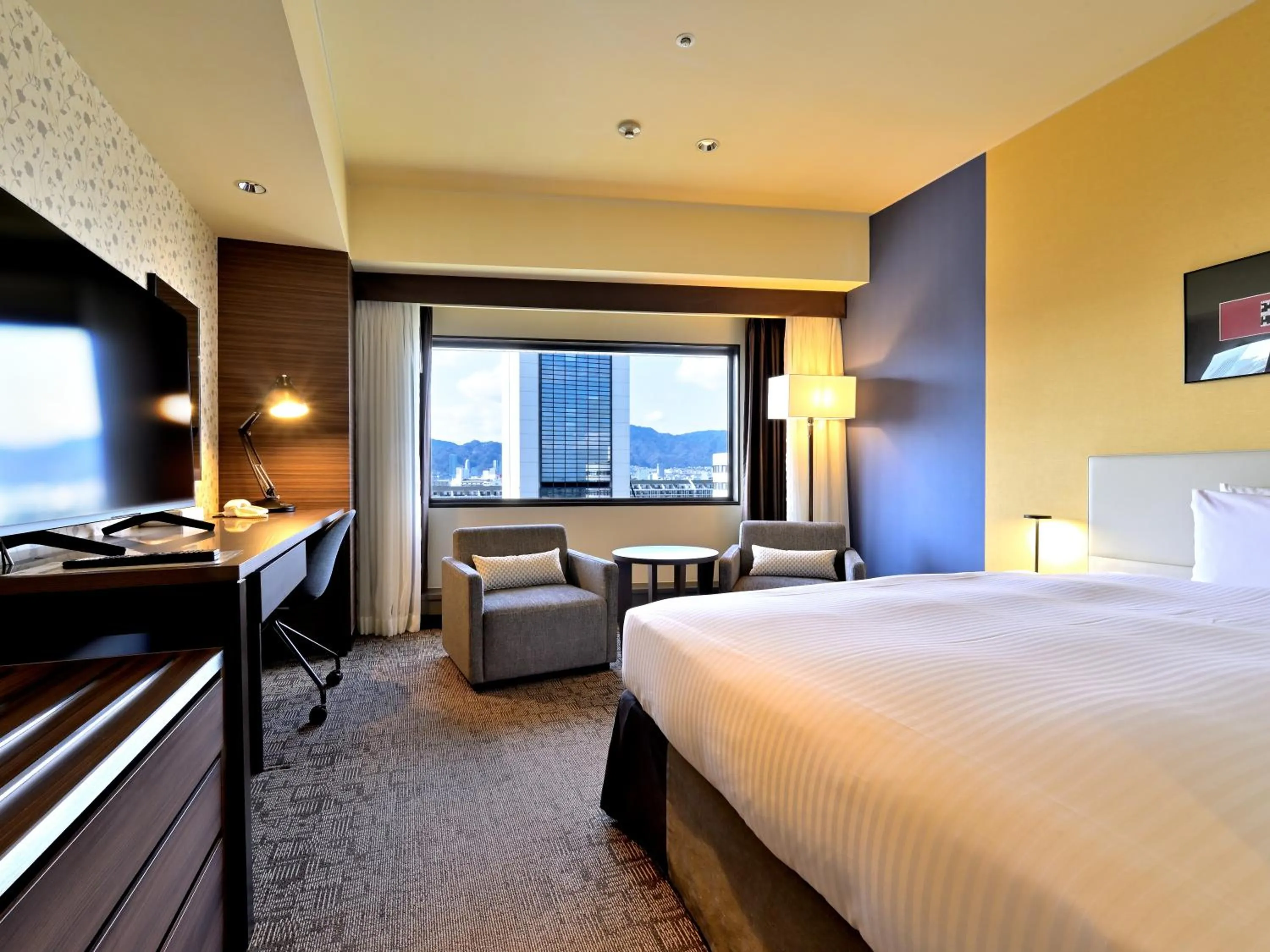 Standard Small Double Room - Main Building - Non-Smoking in Kobe Portopia Hotel