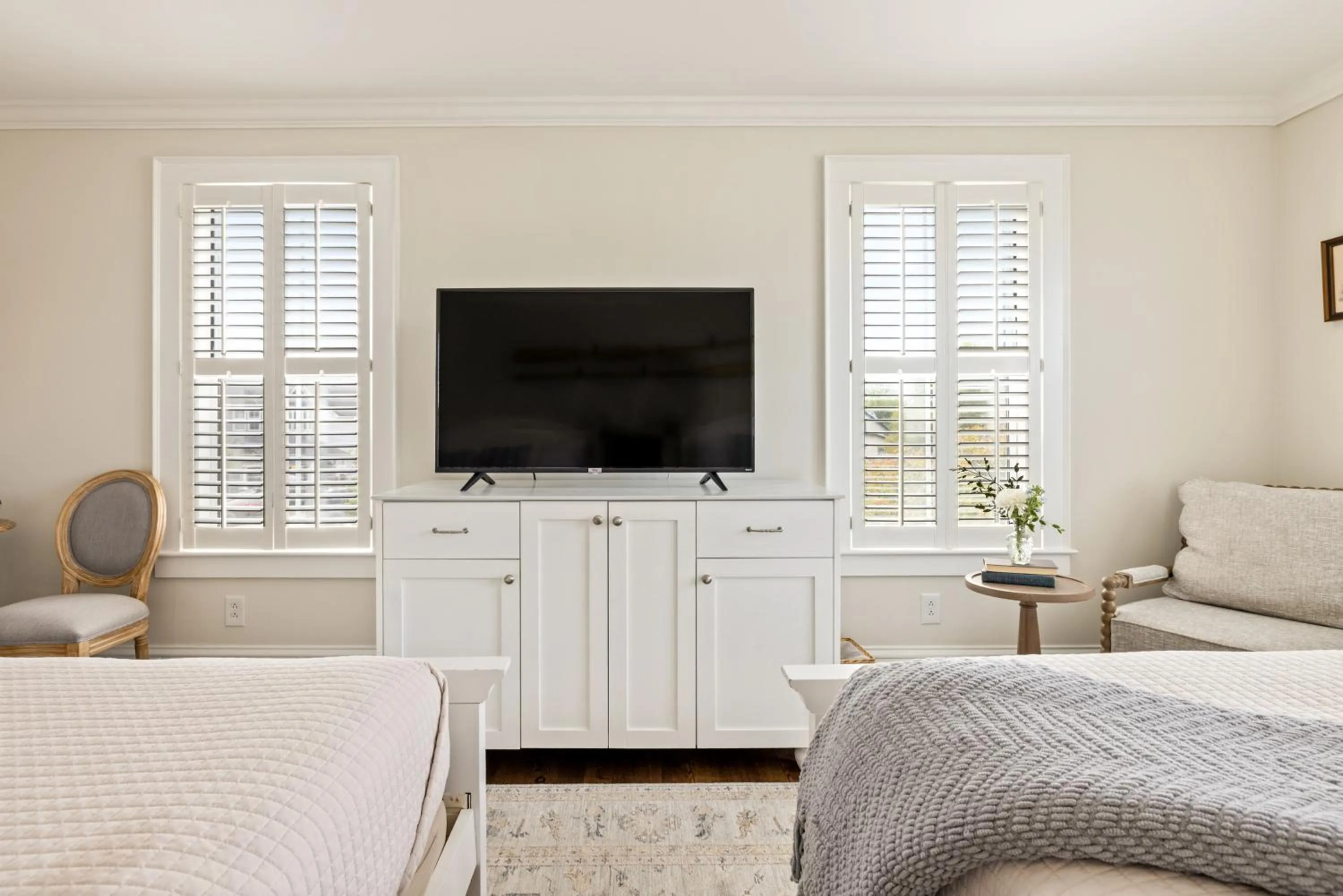 Standard Queen Room in The Tranquil House Inn