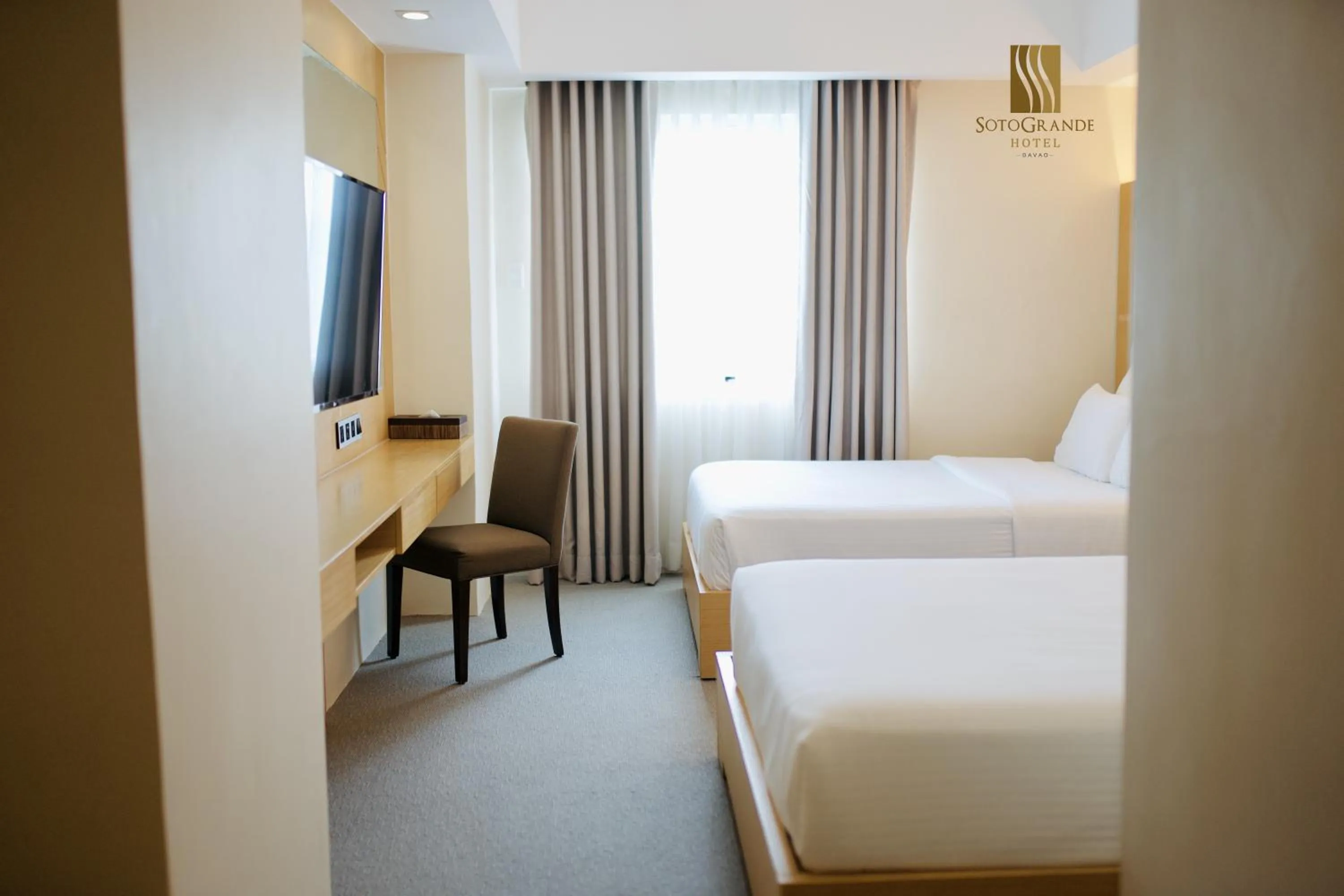 Deluxe Double Room in Sotogrande Davao Hotel