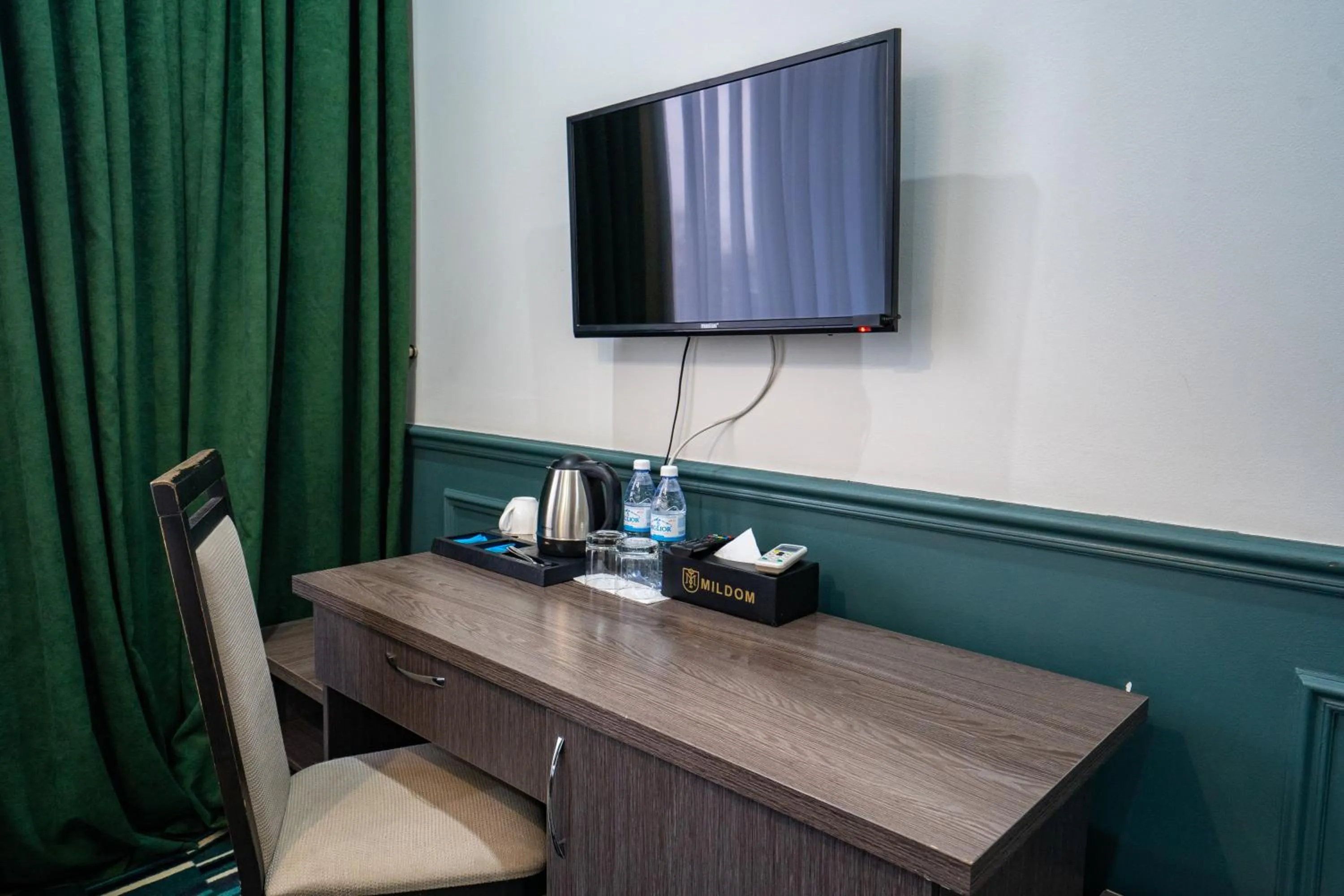 Mildom Hotel
