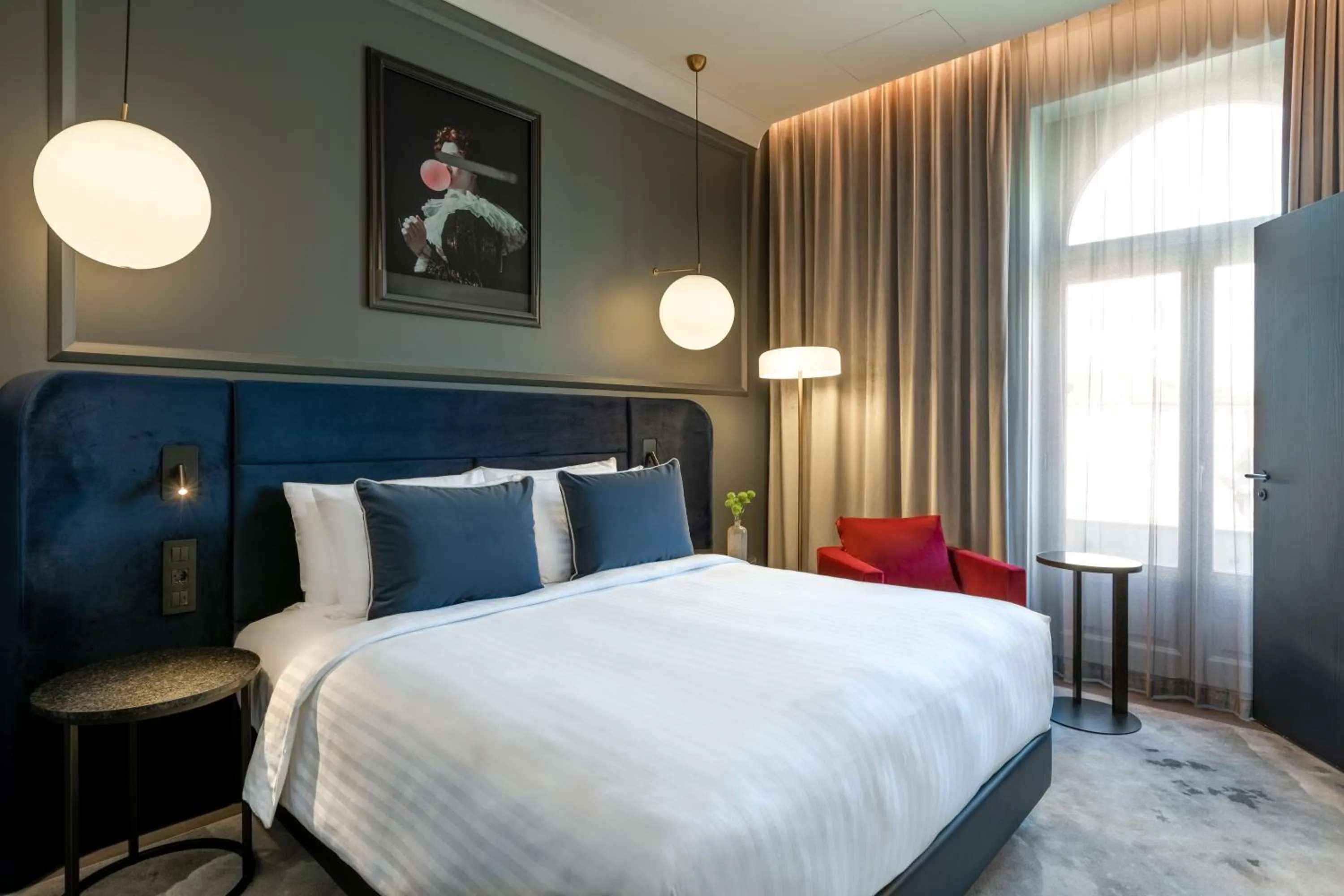 Gold Deluxe, Larger Guest room, 1 King in The Marmorosch Bucharest, Autograph Collection