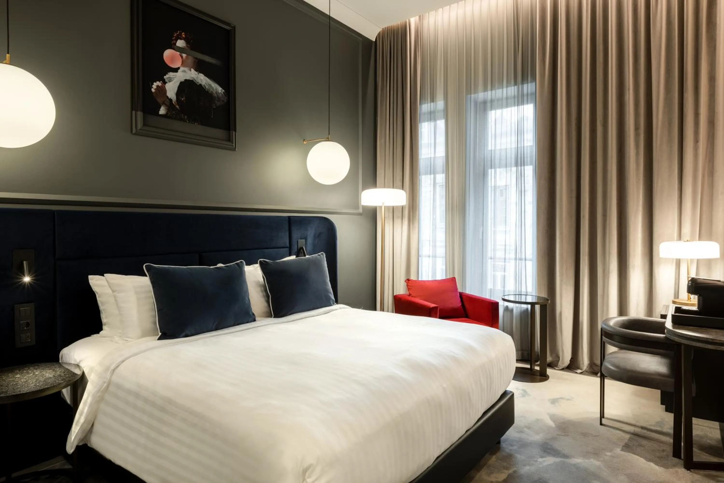 Gold, Larger Guest Room with 1 King Bed in The Marmorosch Bucharest, Autograph Collection