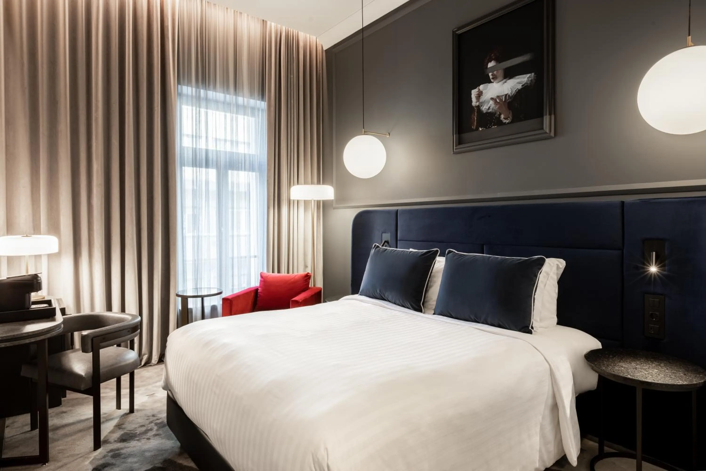 Silver Guest Room with 1 Queen bed in The Marmorosch Bucharest, Autograph Collection