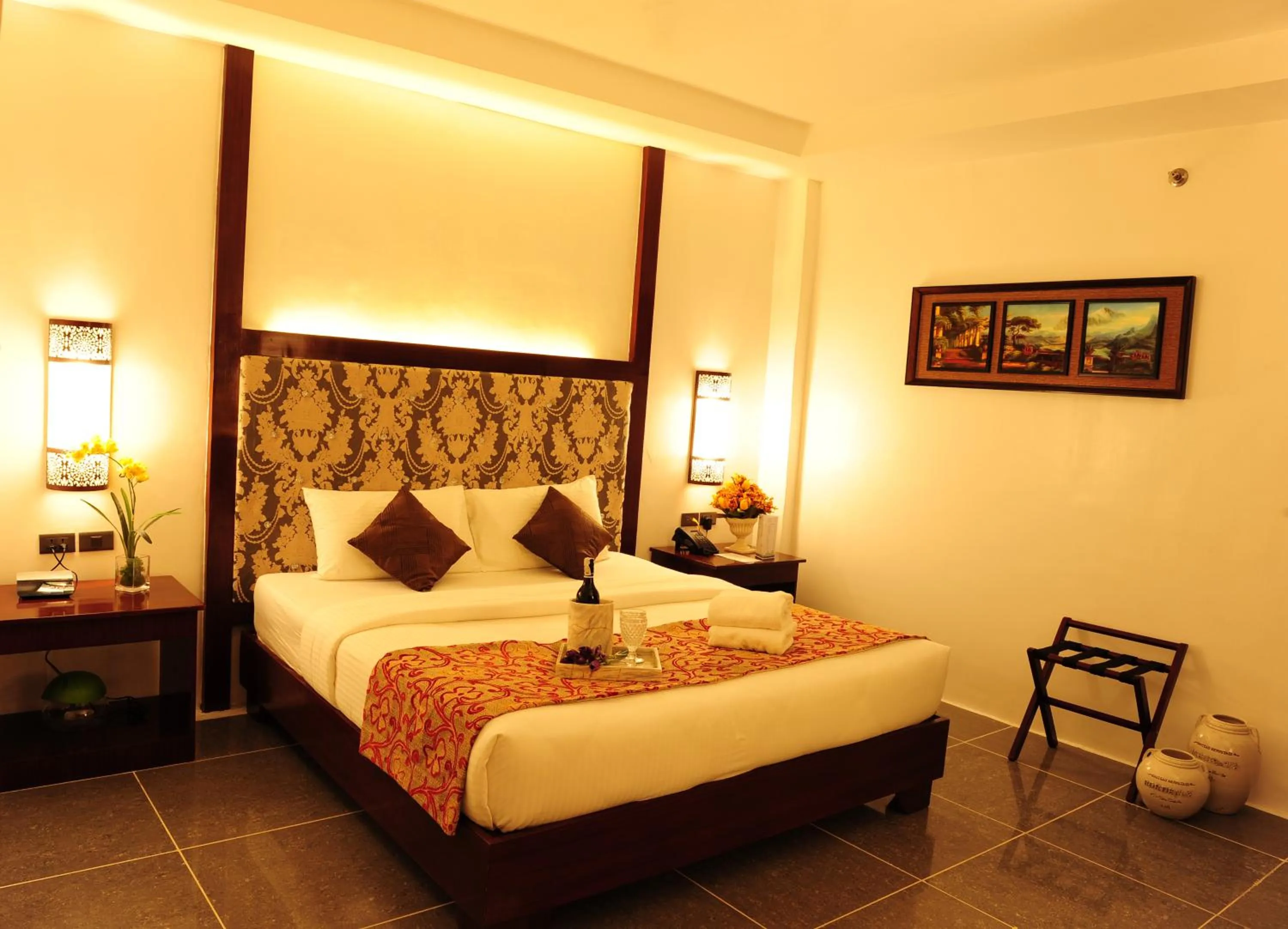 Deluxe King Room in Boracay Summer Palace Hotel