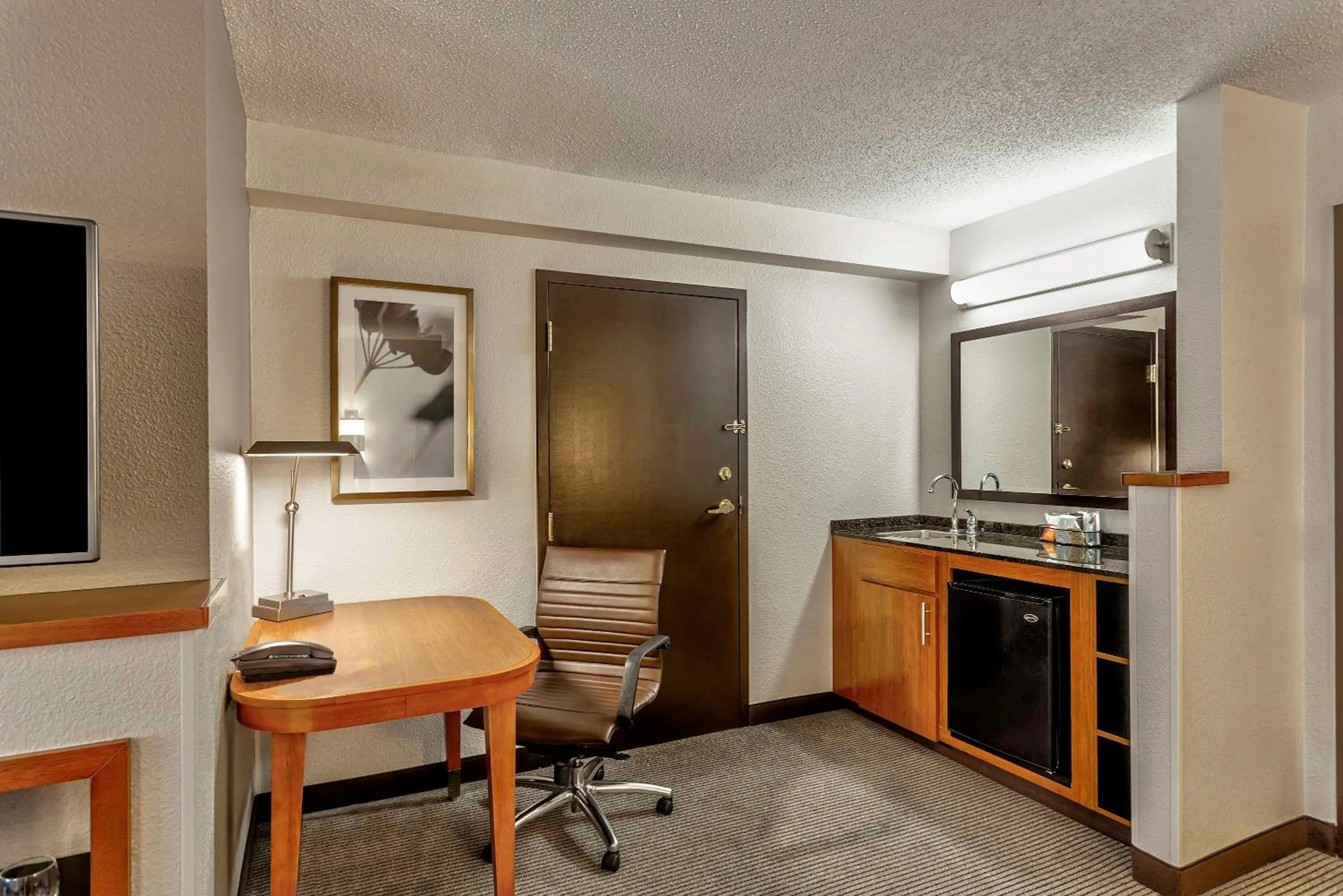 King Room with Sofa Bed - High Floor in Hyatt Place Kansas City/Overland Park/Convention Center